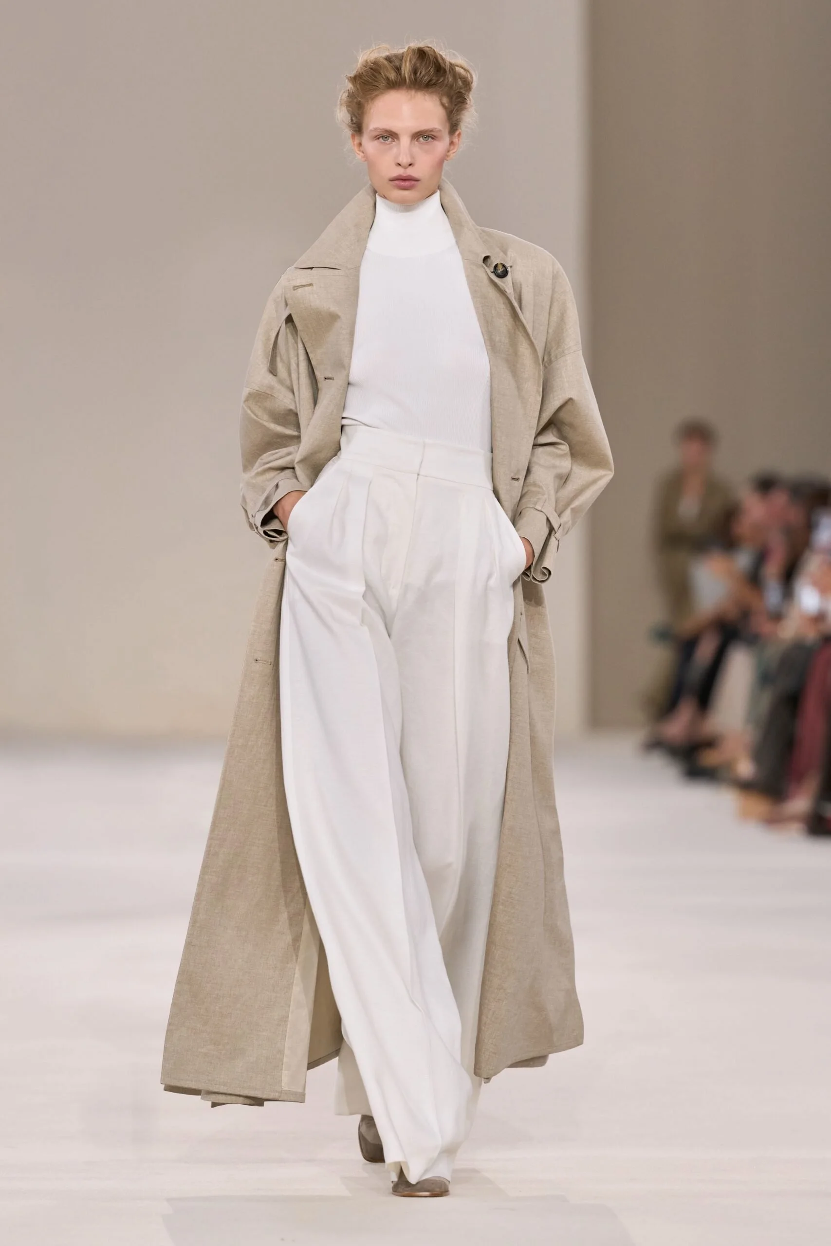 max-mara-spring-2027-ready-to-wear-look-23-scaled.jpg
