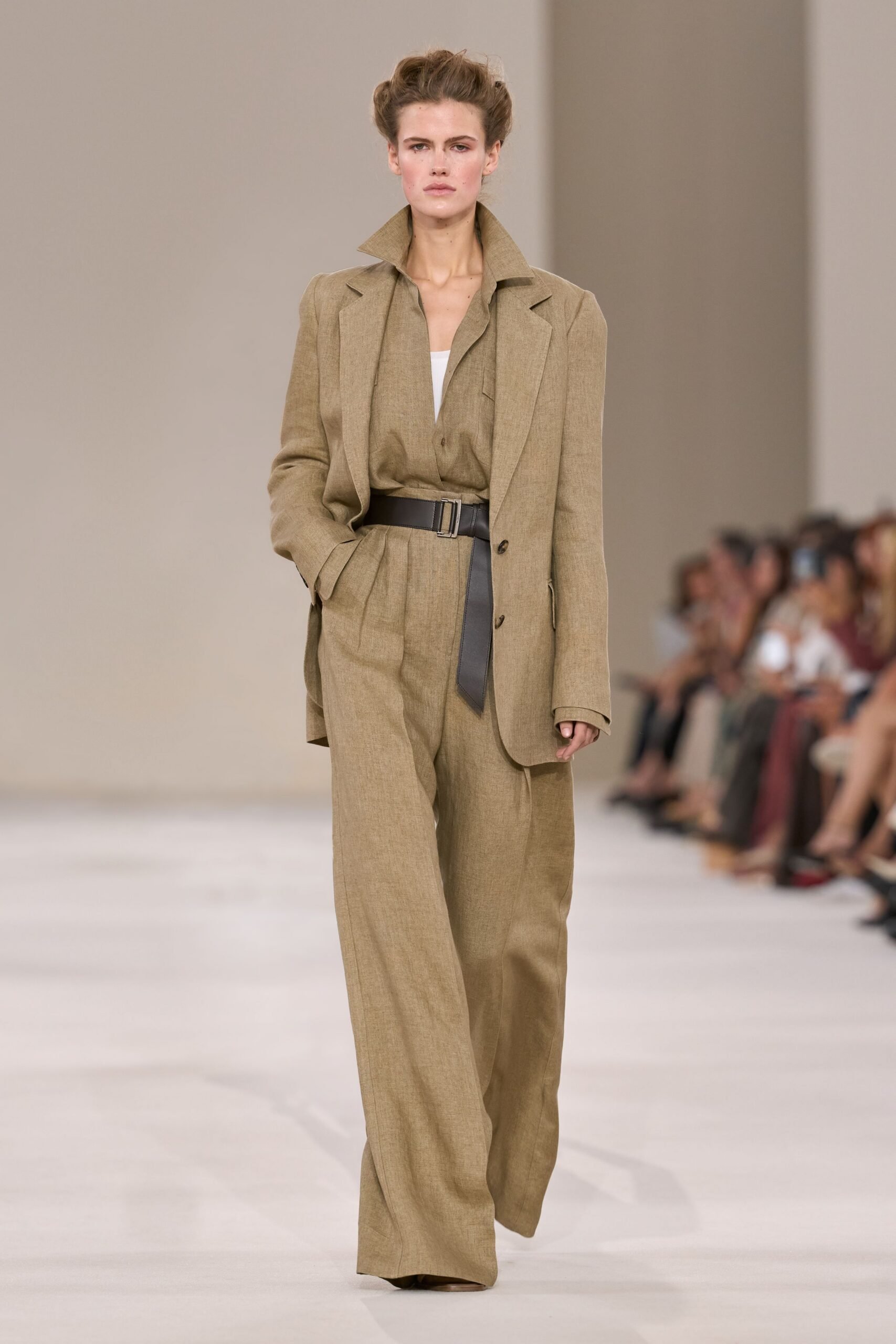 max-mara-spring-2027-ready-to-wear-look-26-scaled.jpg