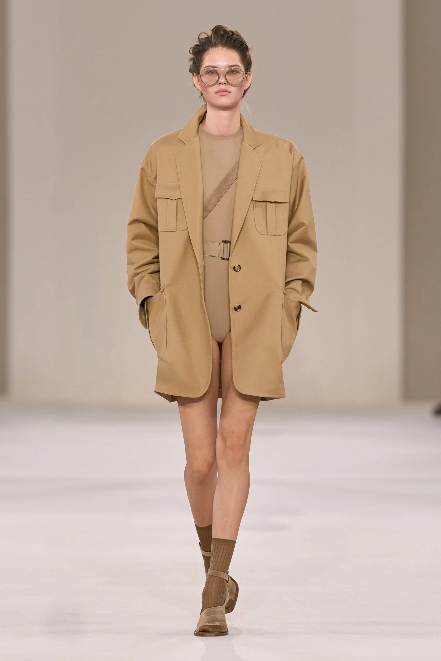 max-mara-spring-2027-ready-to-wear-look-37-scaled.jpg
