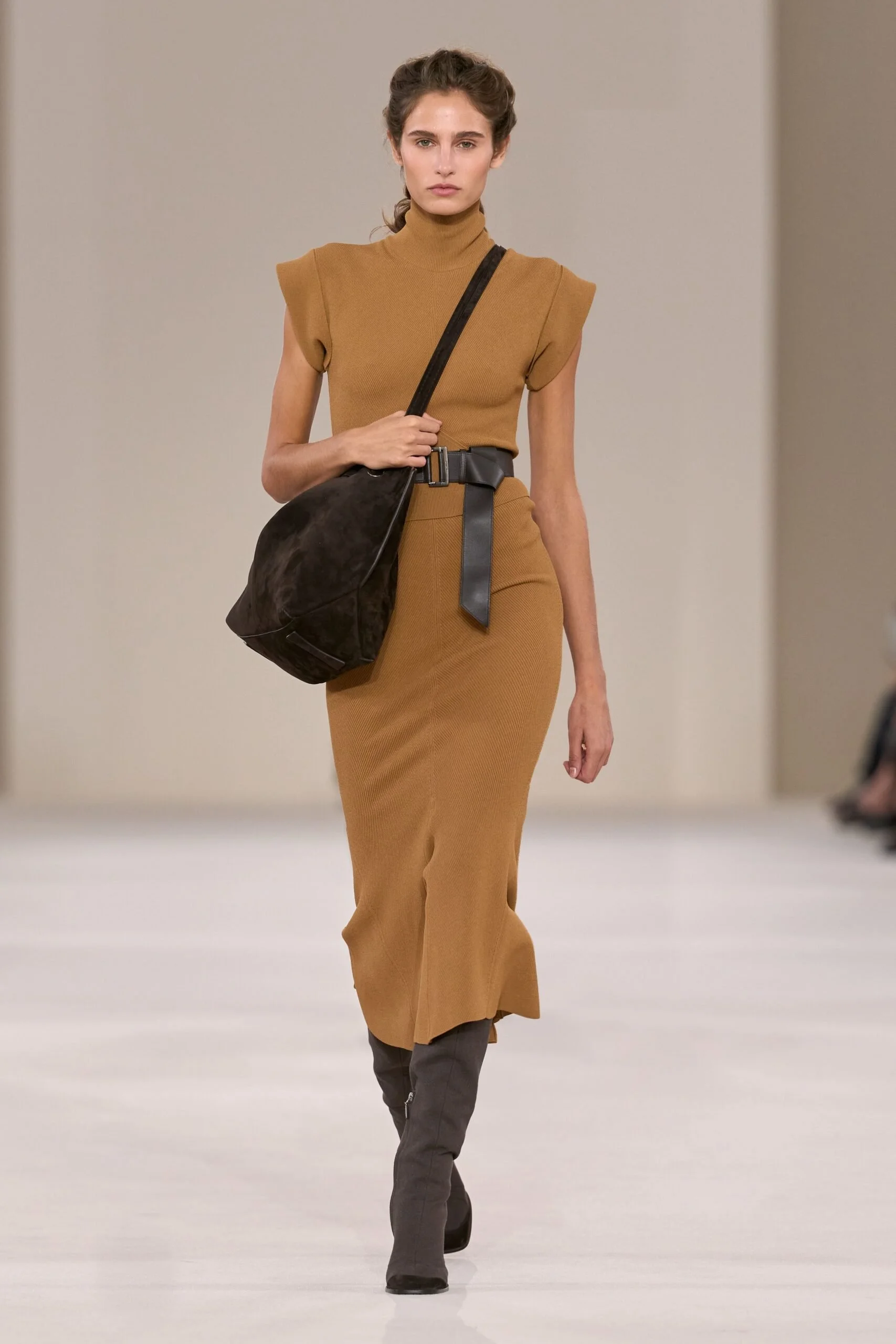 max-mara-spring-2027-ready-to-wear-look-38-scaled.jpg