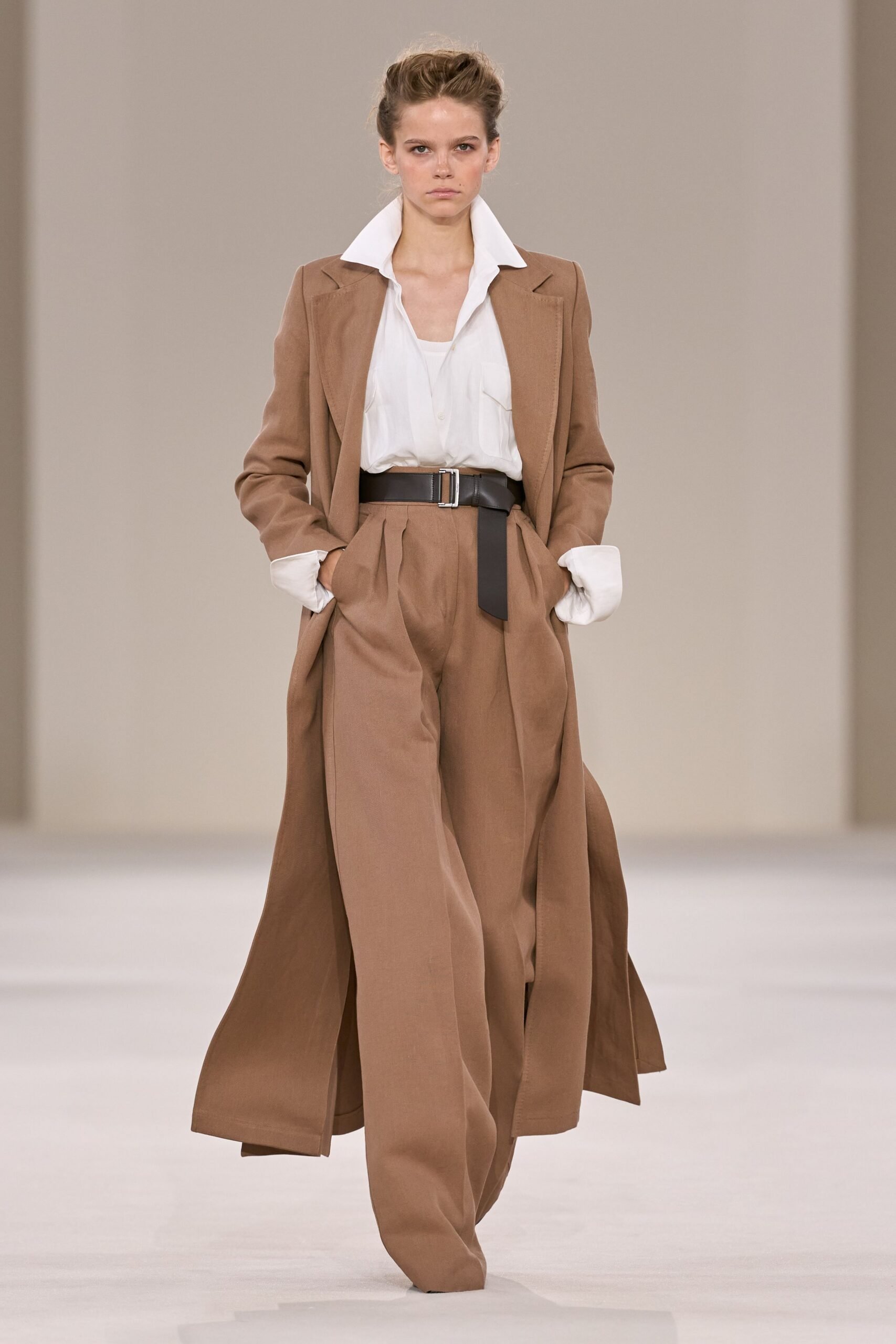 max-mara-spring-2027-ready-to-wear-look-09-scaled.jpg