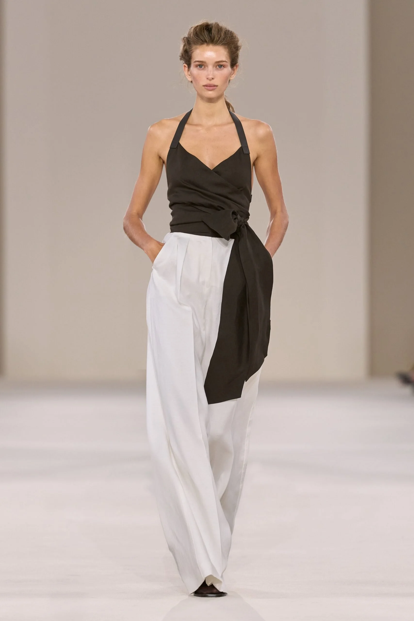 max-mara-spring-2027-ready-to-wear-look-10-scaled.jpg