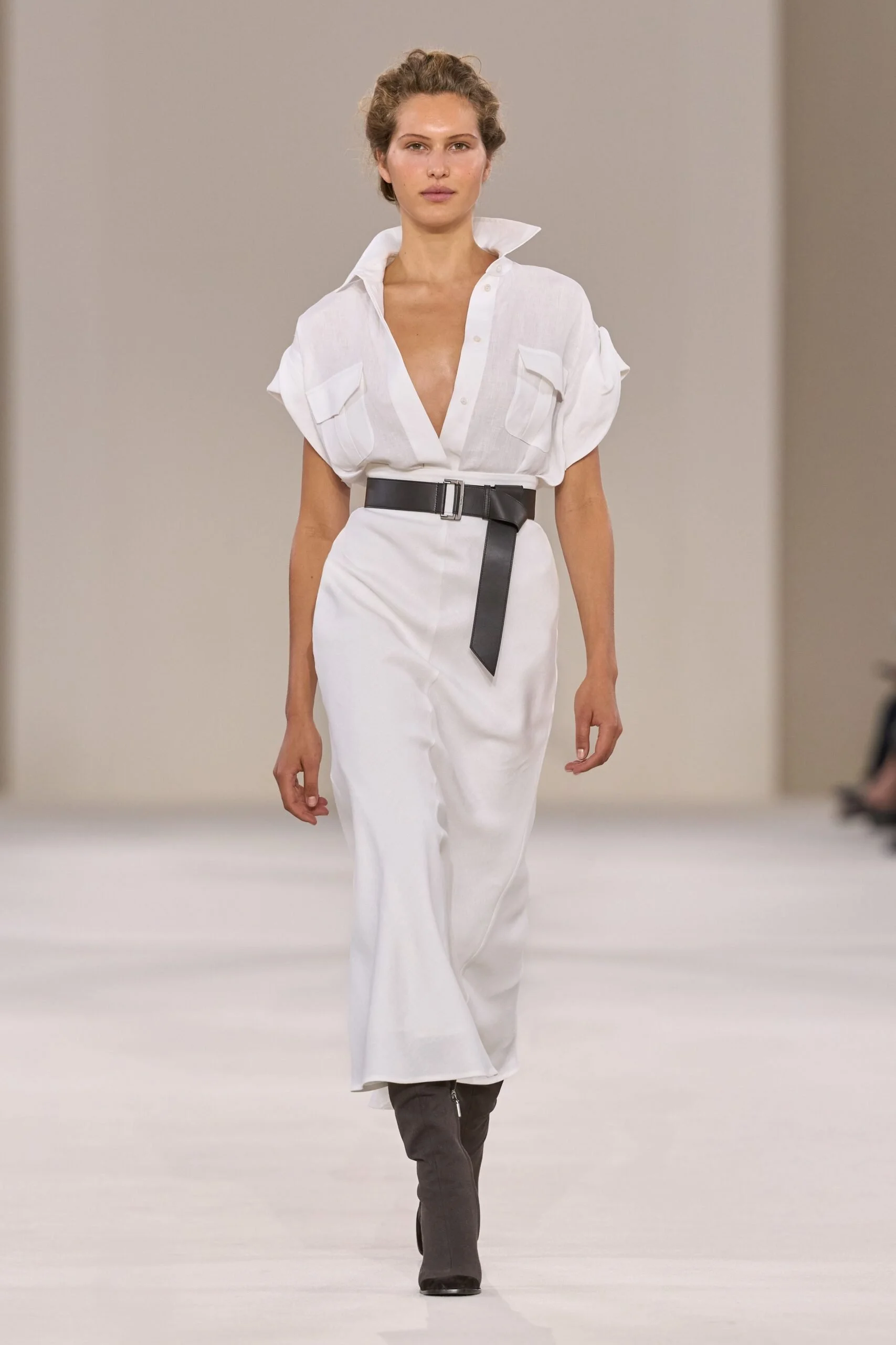 max-mara-spring-2027-ready-to-wear-look-12-scaled.jpg