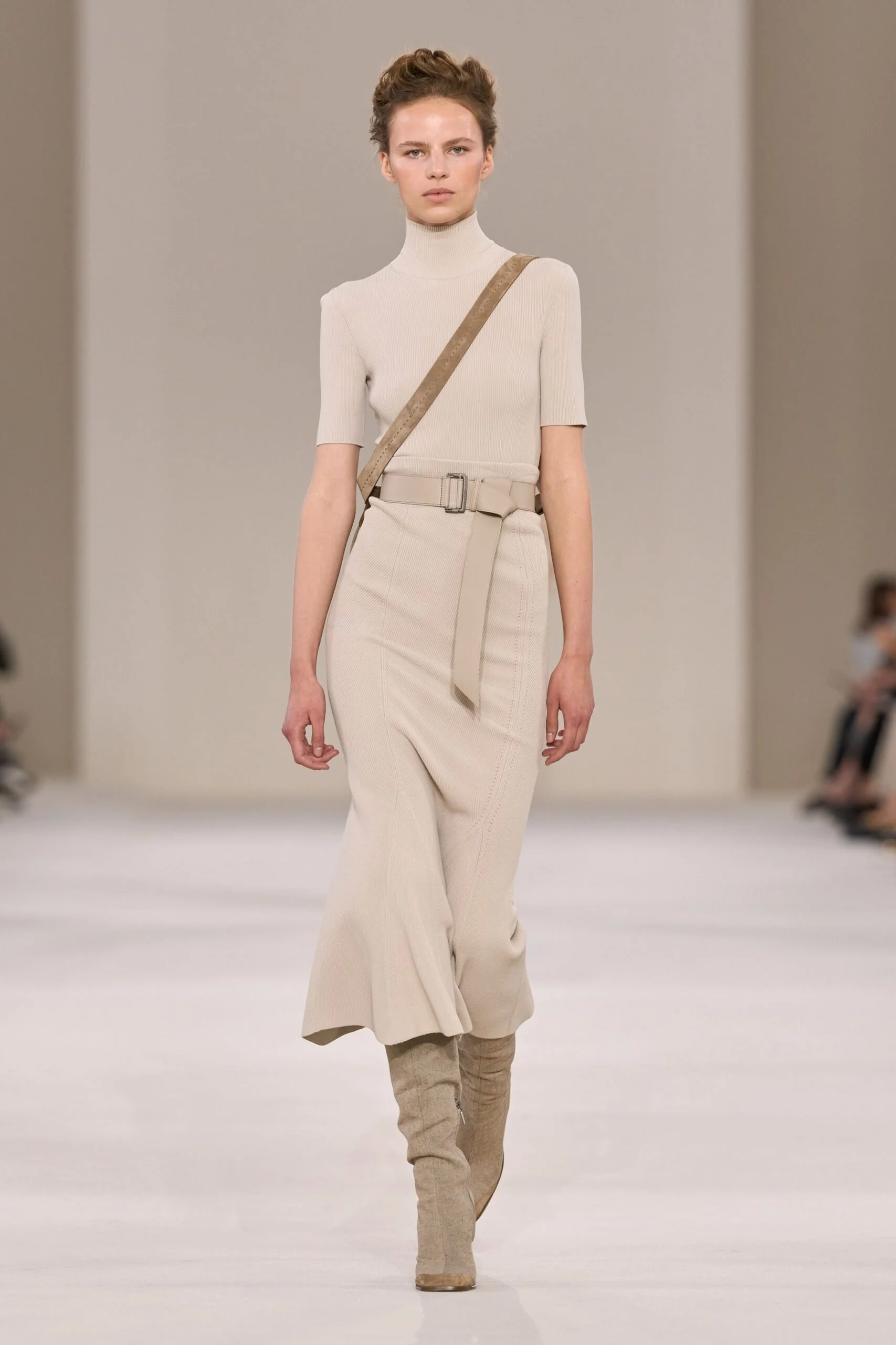 max-mara-spring-2027-ready-to-wear-look-15-scaled.jpg