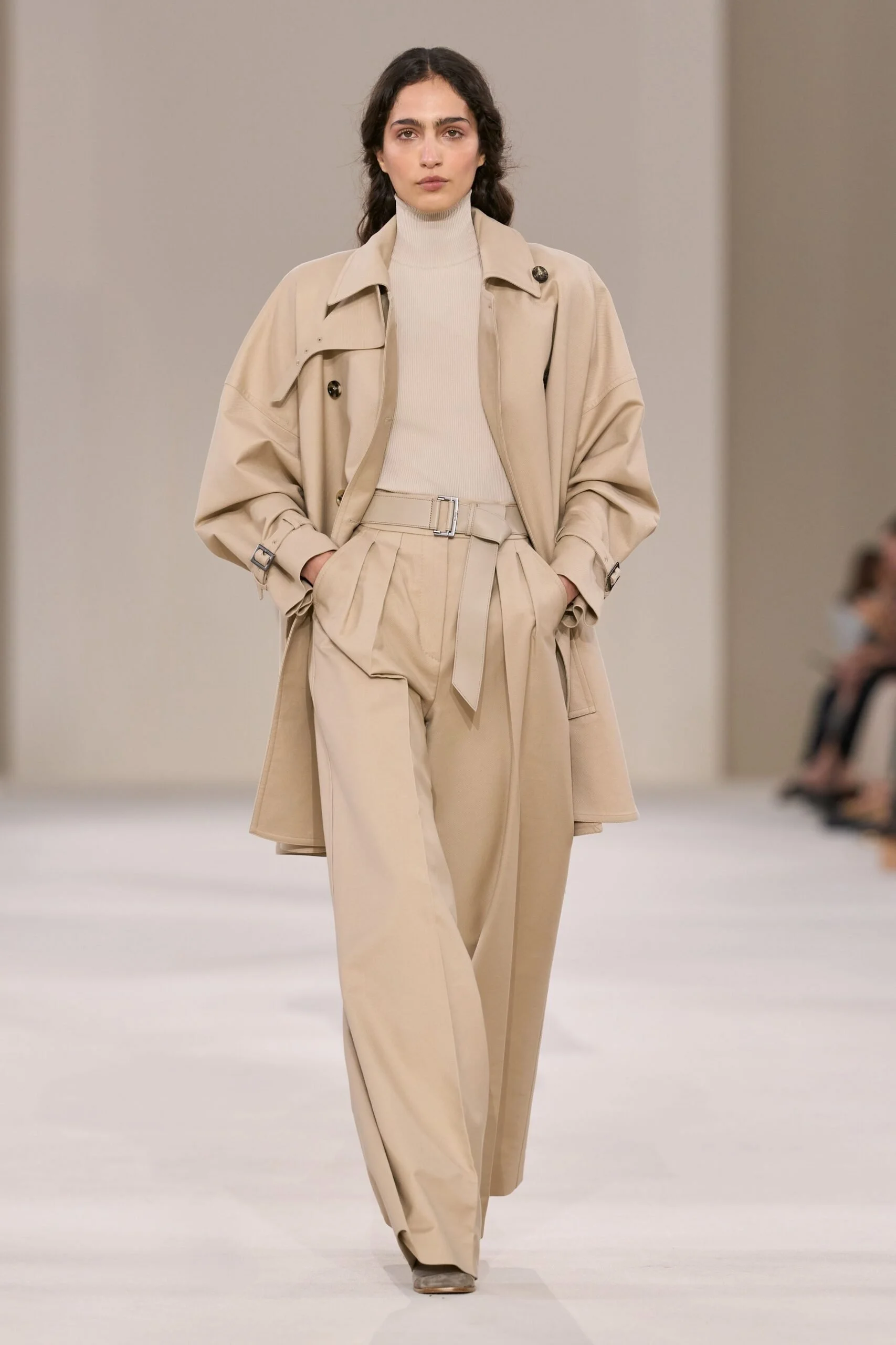 max-mara-spring-2027-ready-to-wear-look-16-scaled.jpg