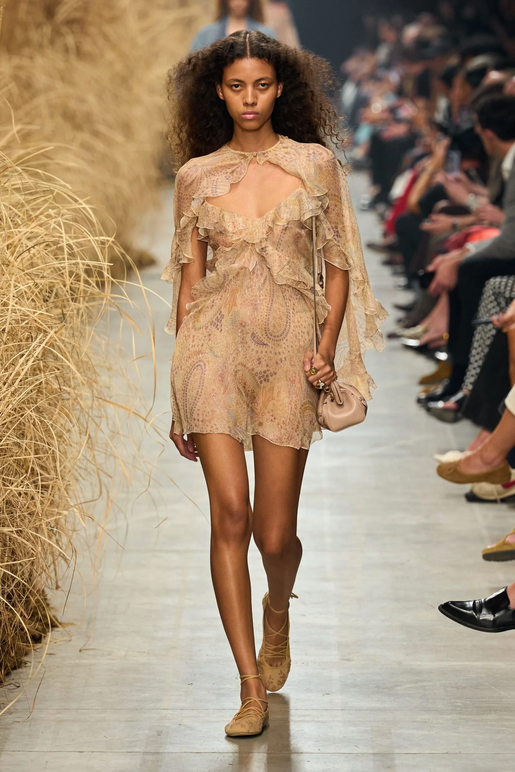 etro-spring-2027-ready-to-wear-look-13-scaled.jpg