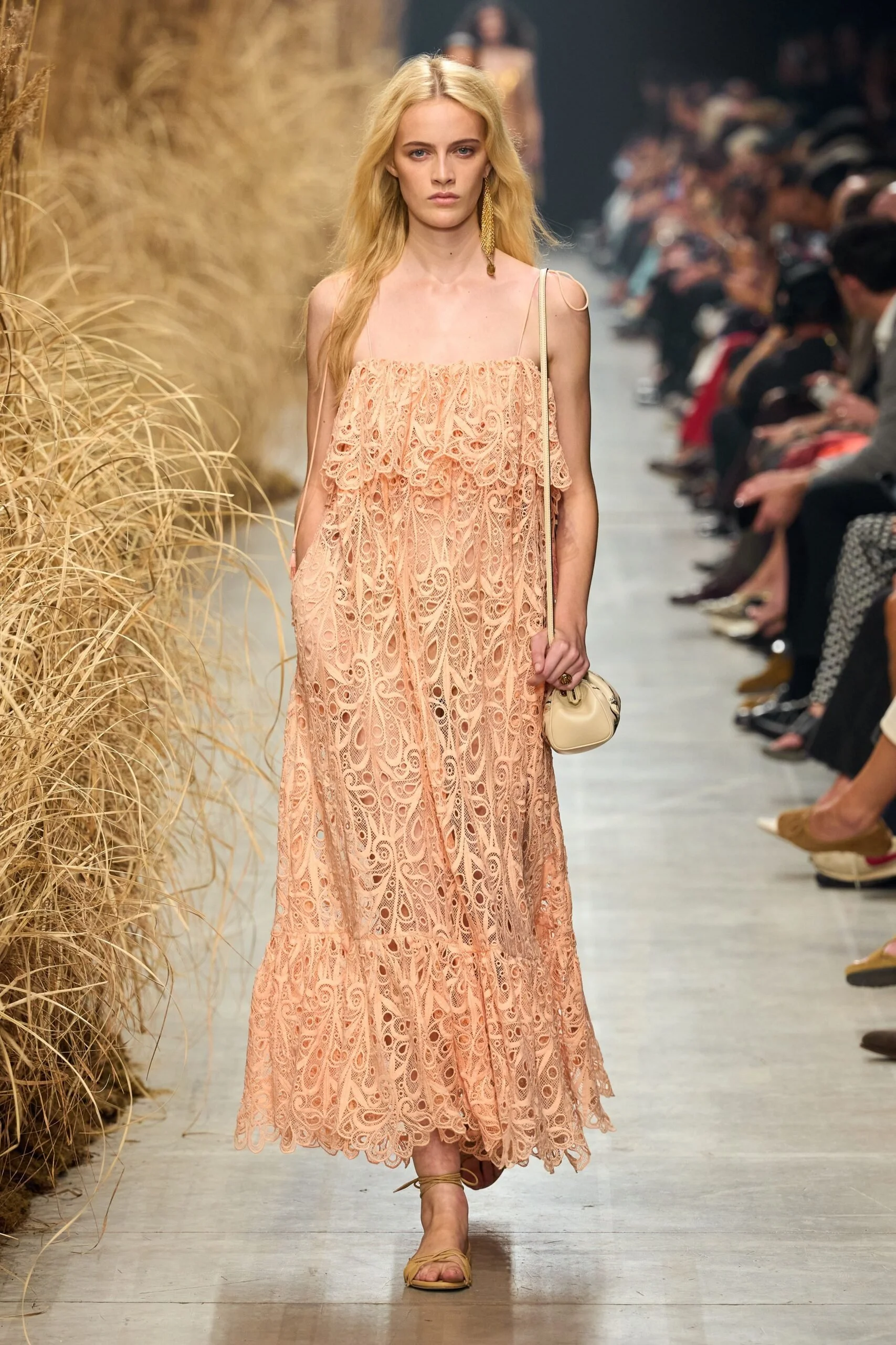 etro-spring-2027-ready-to-wear-look-19-scaled.jpg
