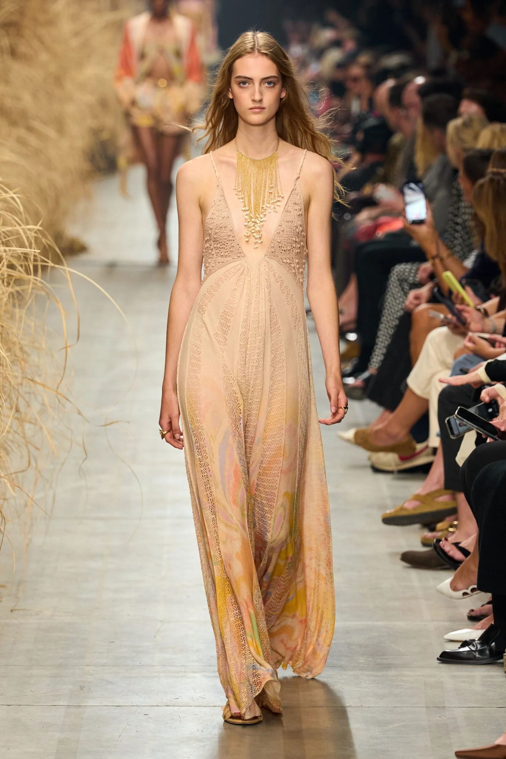 etro-spring-2027-ready-to-wear-look-23-scaled.jpg