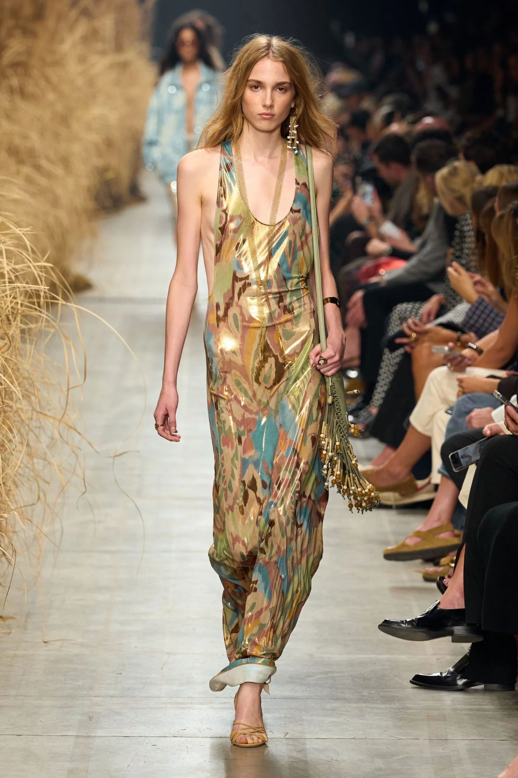etro-spring-2027-ready-to-wear-look-32-scaled.jpg