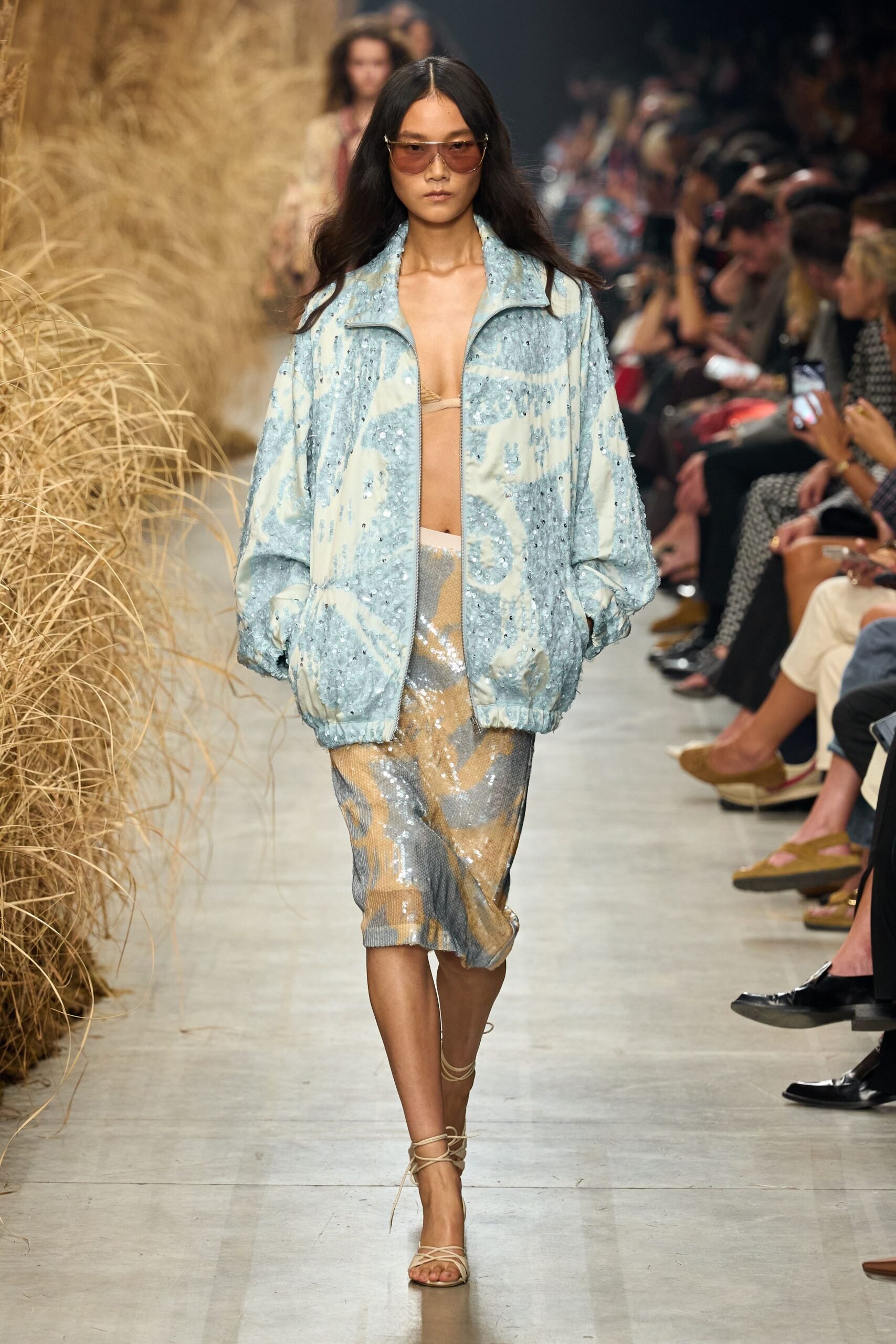 etro-spring-2027-ready-to-wear-look-33-scaled.jpg