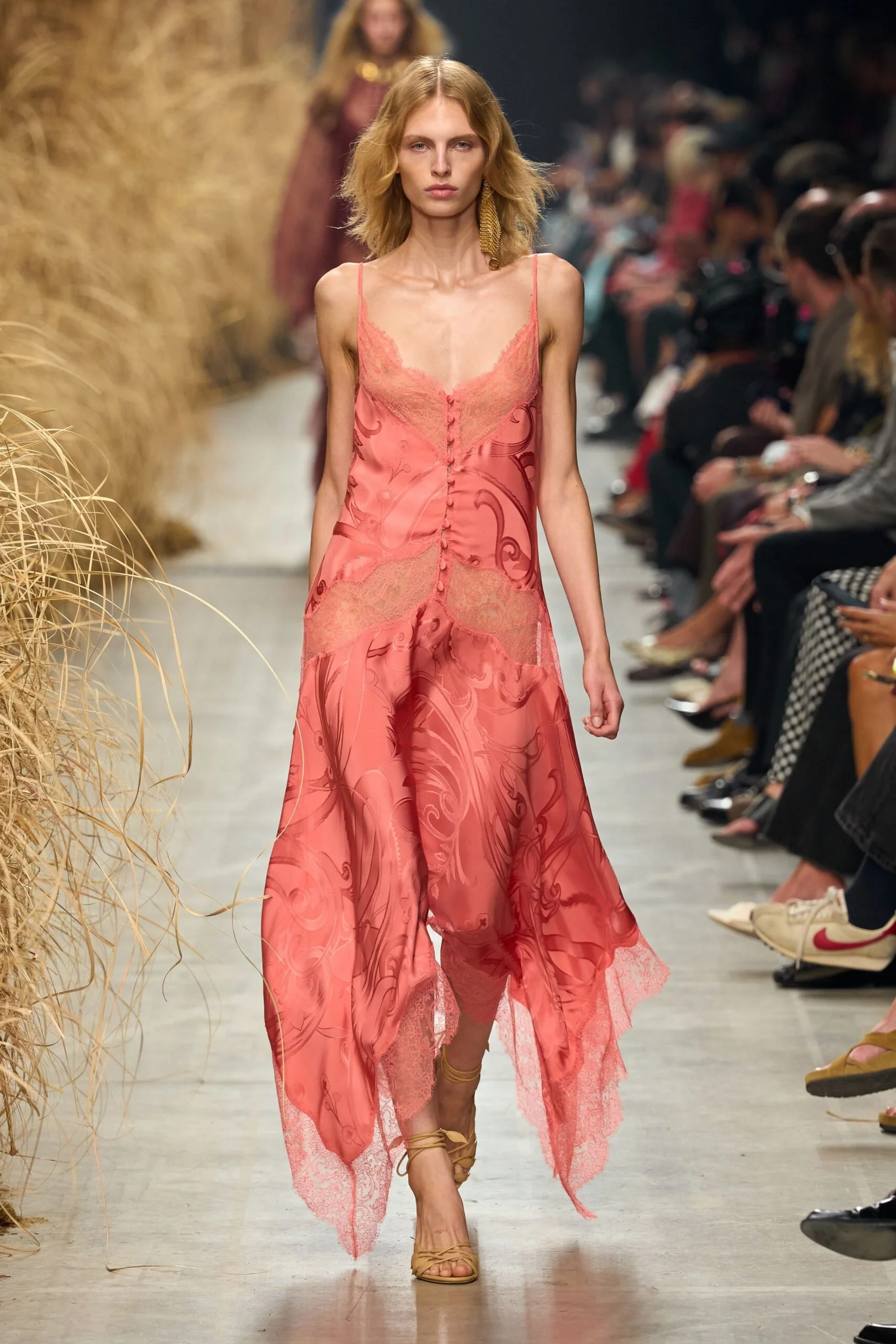 etro-spring-2027-ready-to-wear-look-48-scaled.jpg