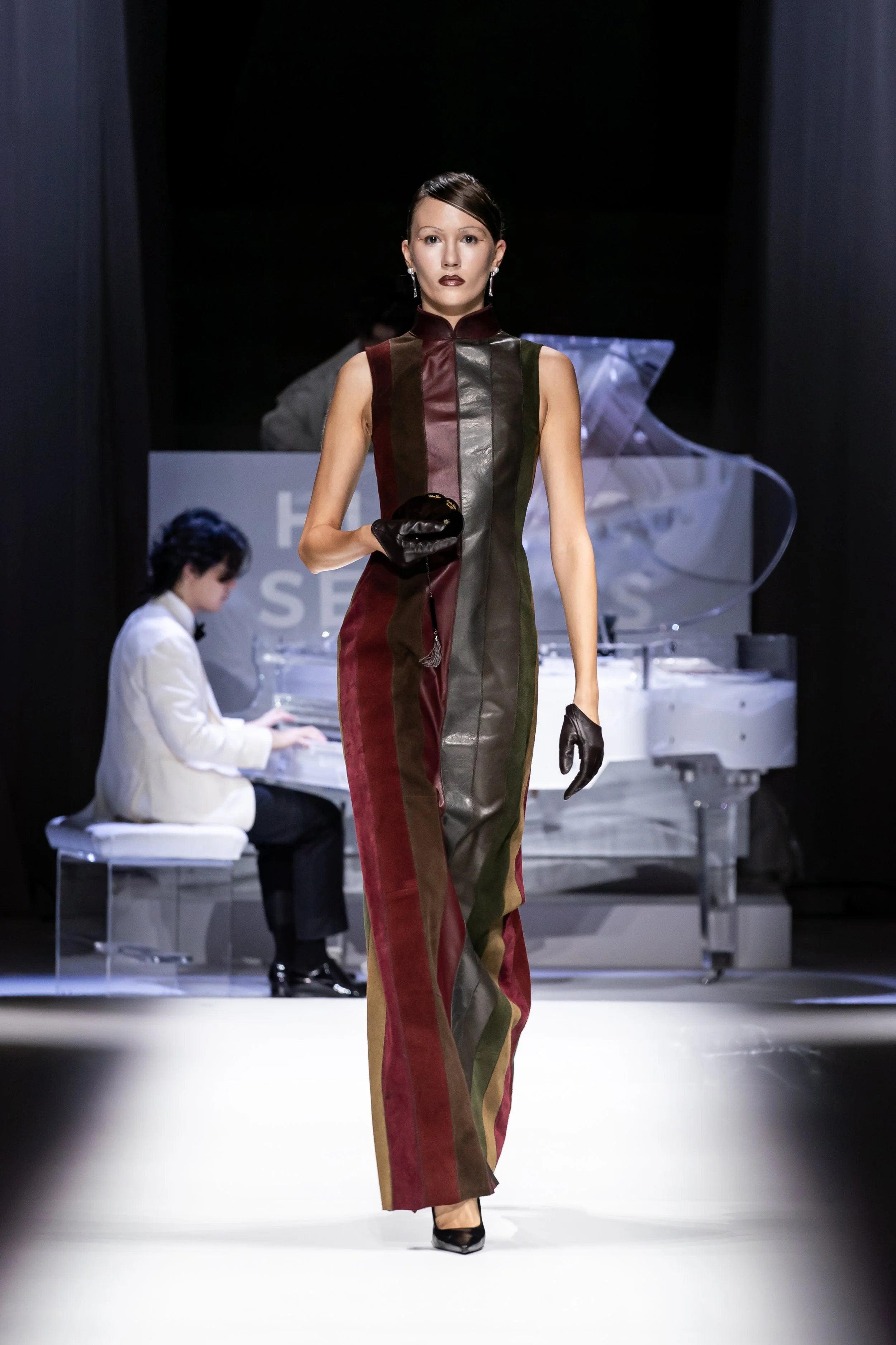 Look17.jpg