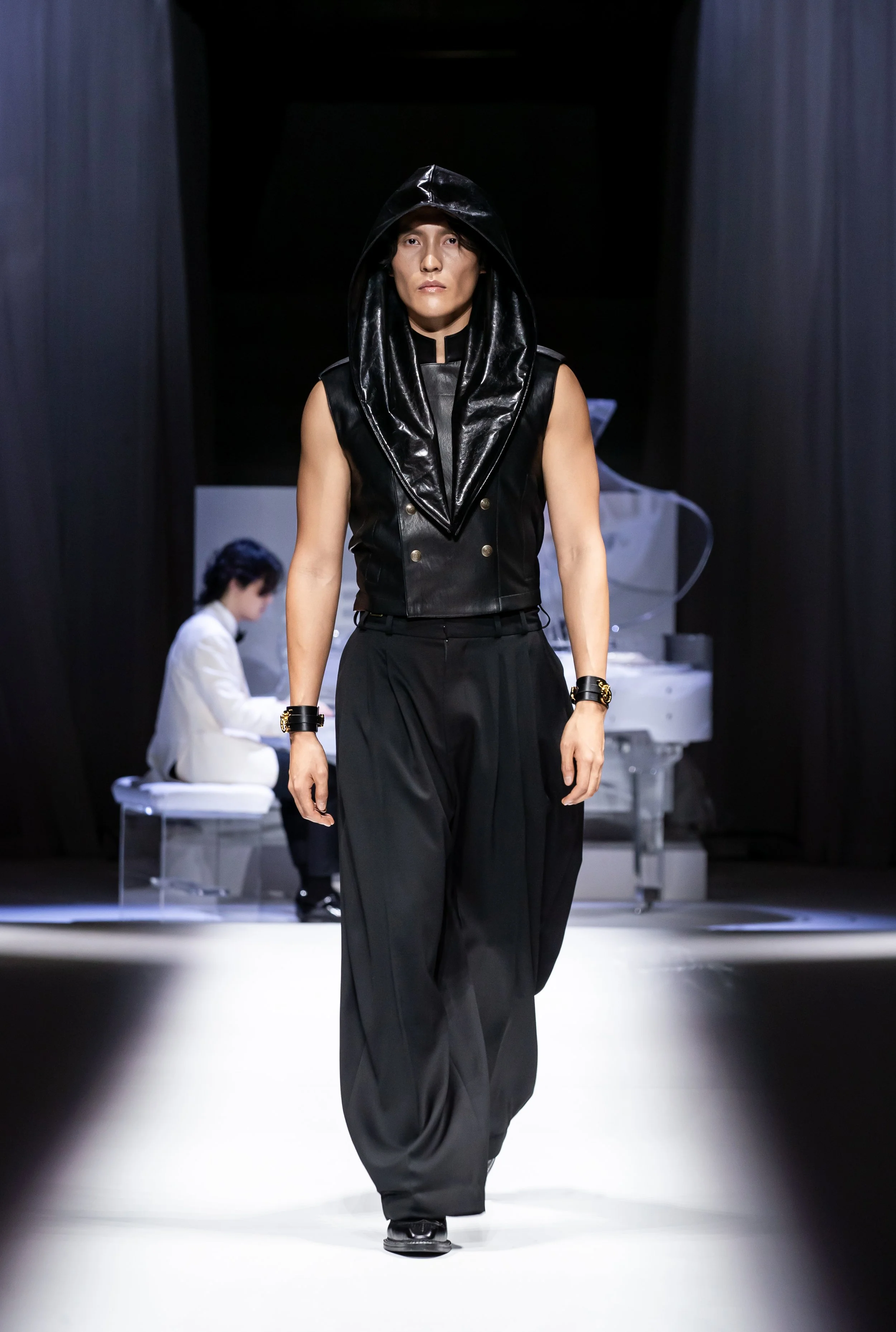 Look20.jpg