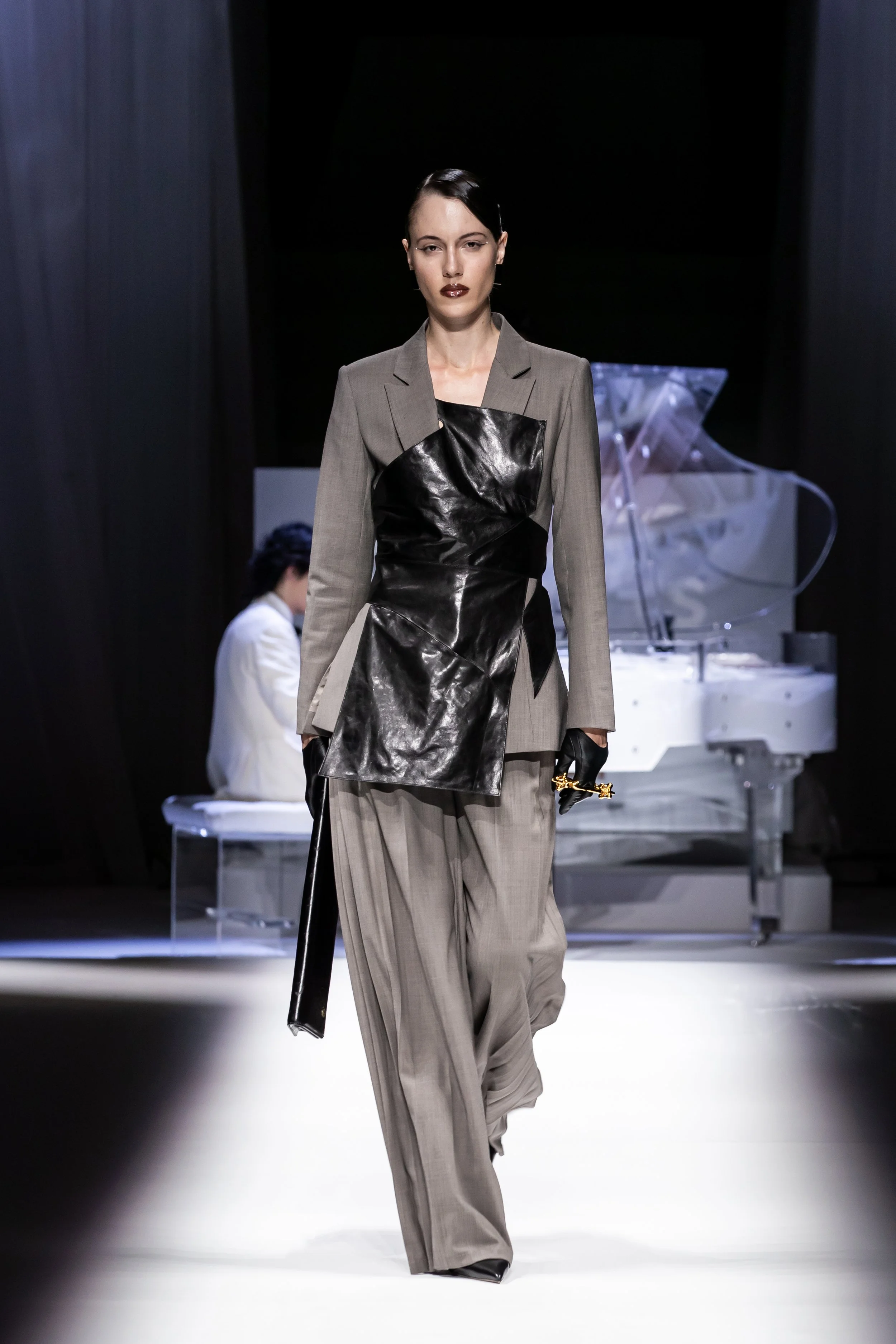 Look22.jpg