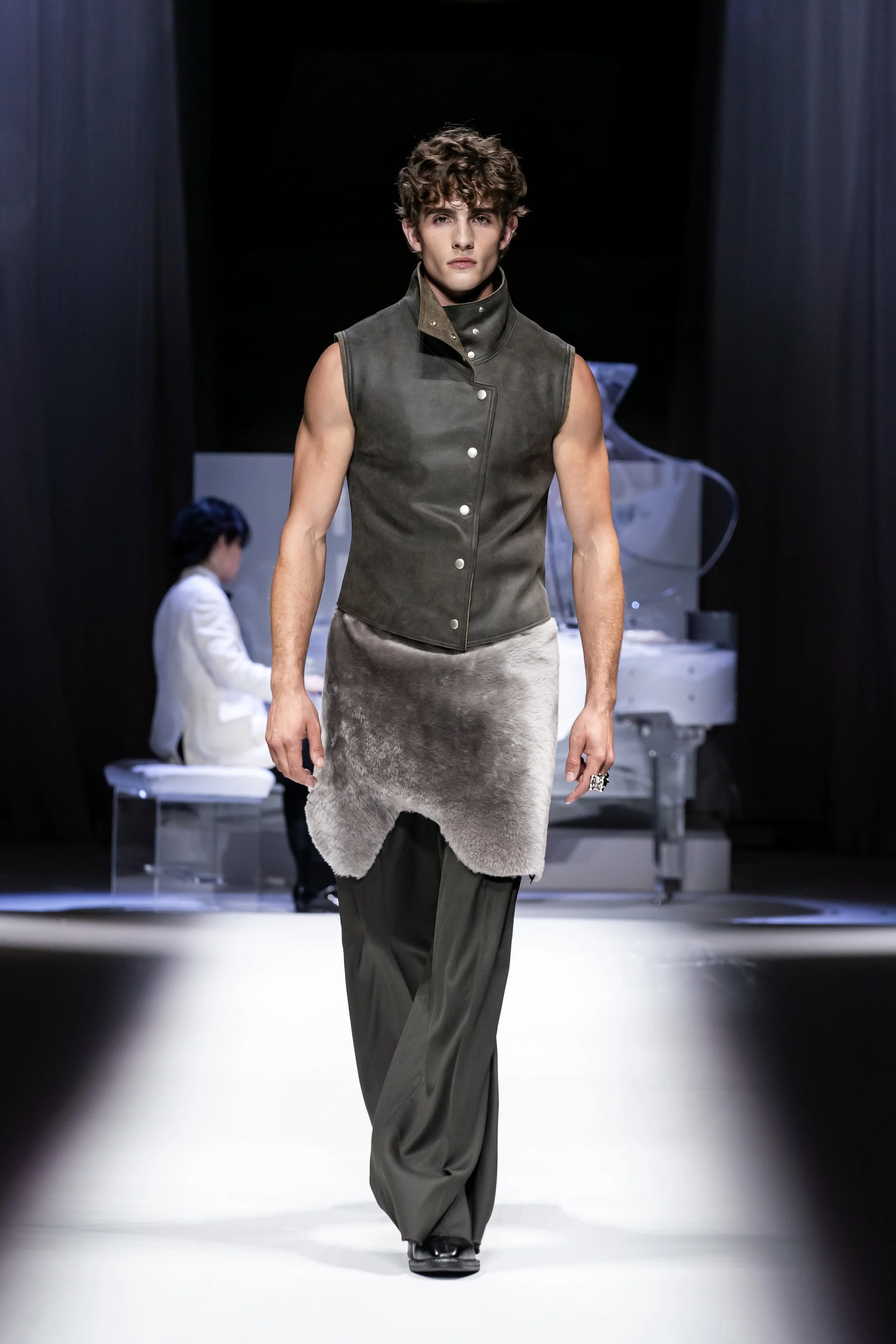 Look25.jpg