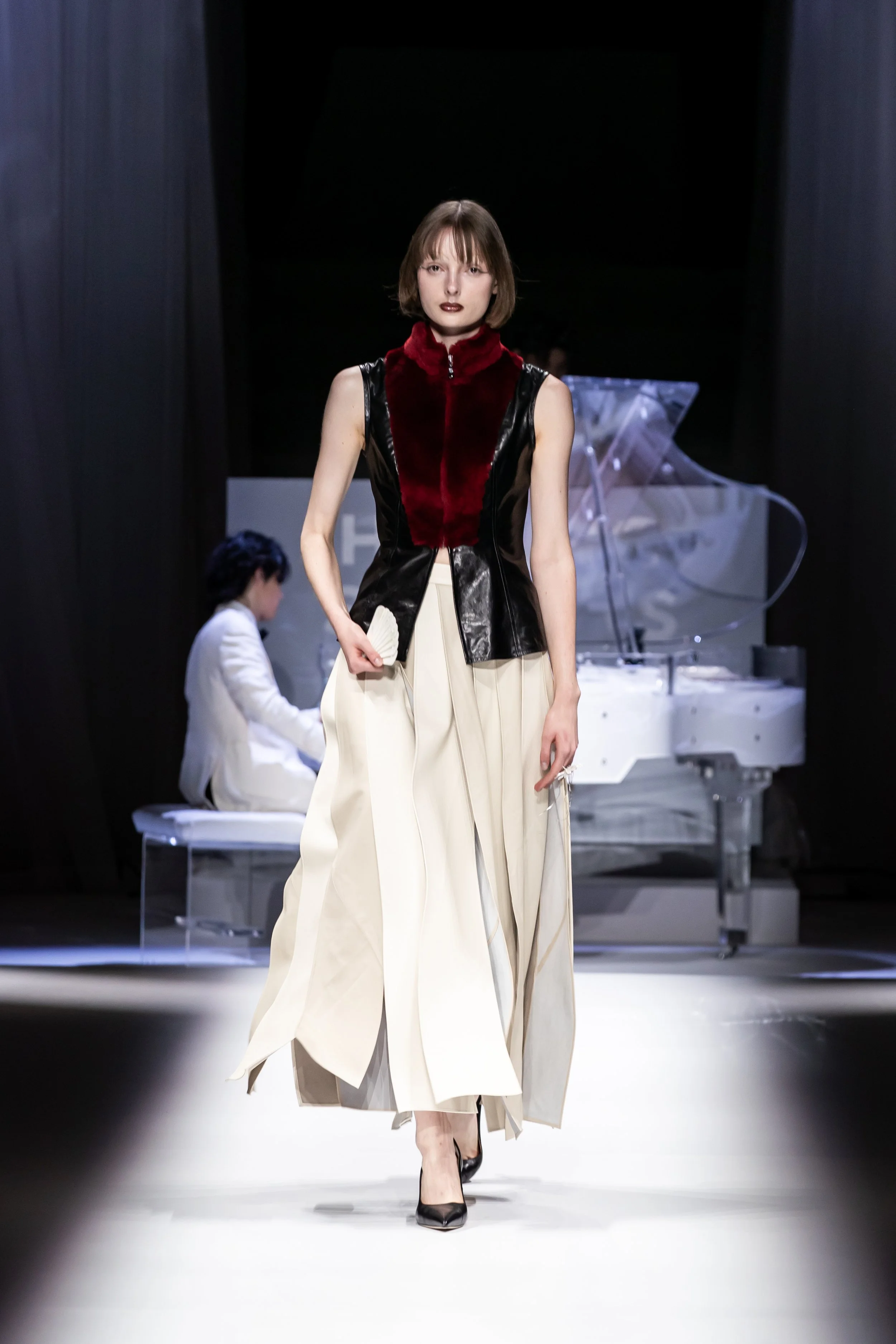 Look28.jpg