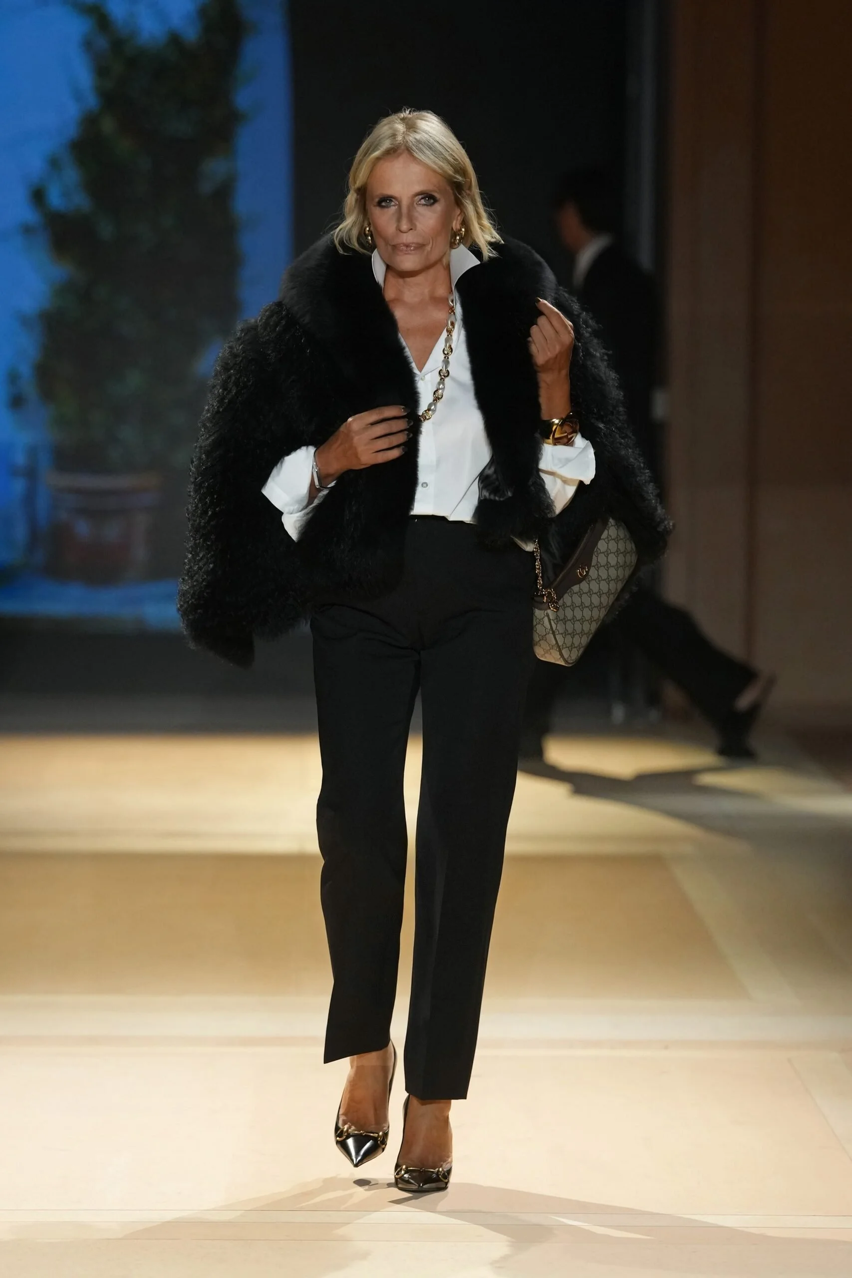 gucci-spring-2027-ready-to-wear-look-12-scaled.jpg
