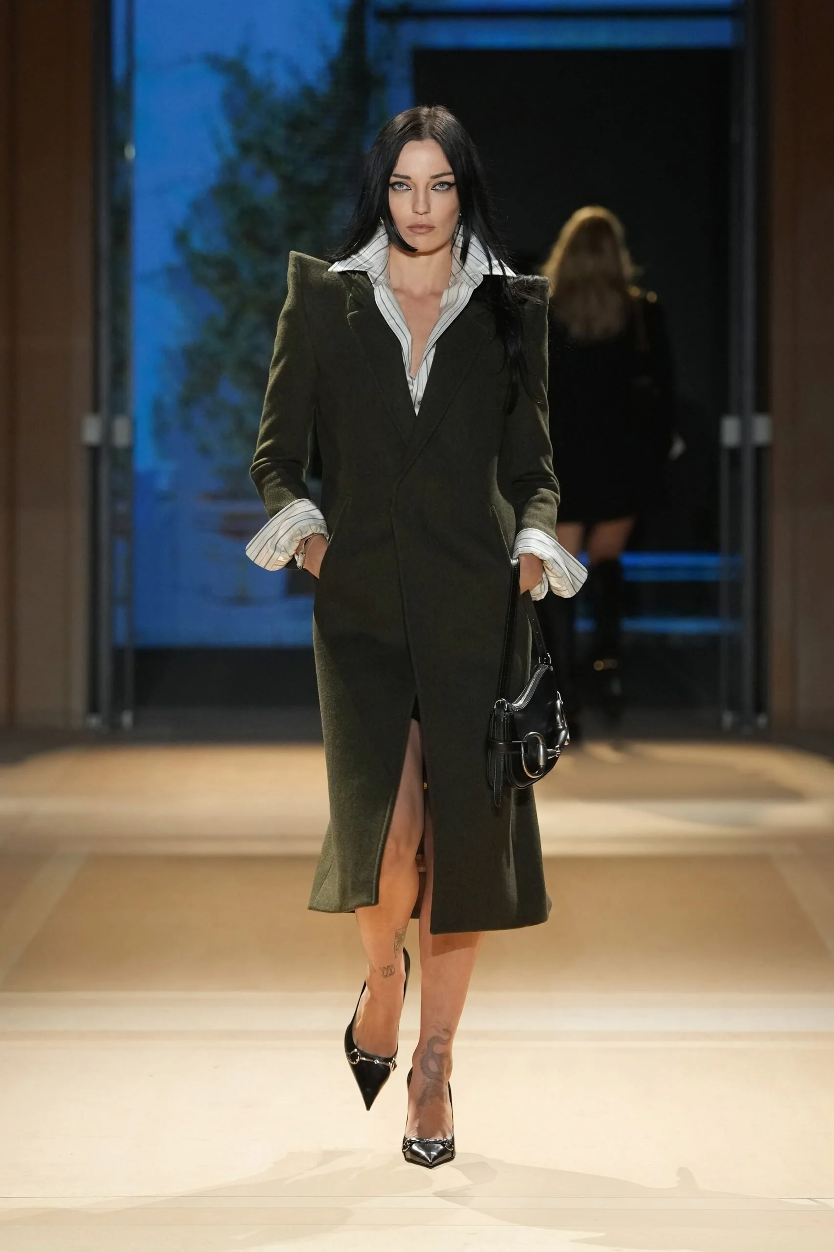 gucci-spring-2027-ready-to-wear-look-22-scaled.jpg