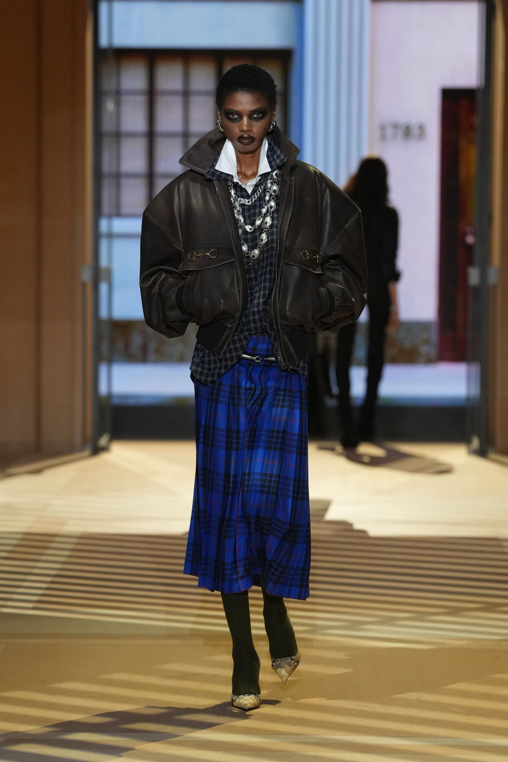 gucci-spring-2027-ready-to-wear-look-34-scaled.jpg