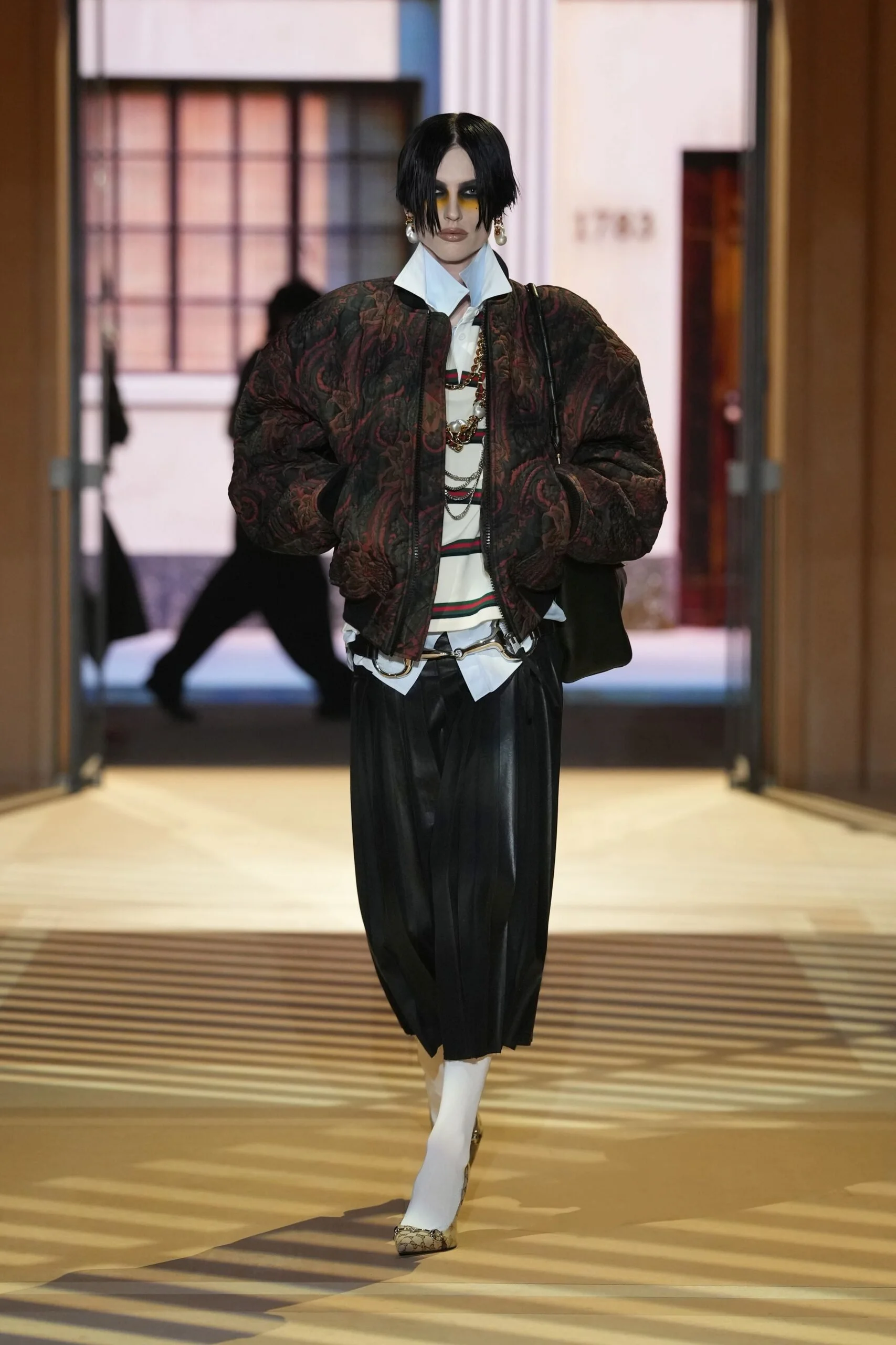 gucci-spring-2027-ready-to-wear-look-36-scaled.jpg