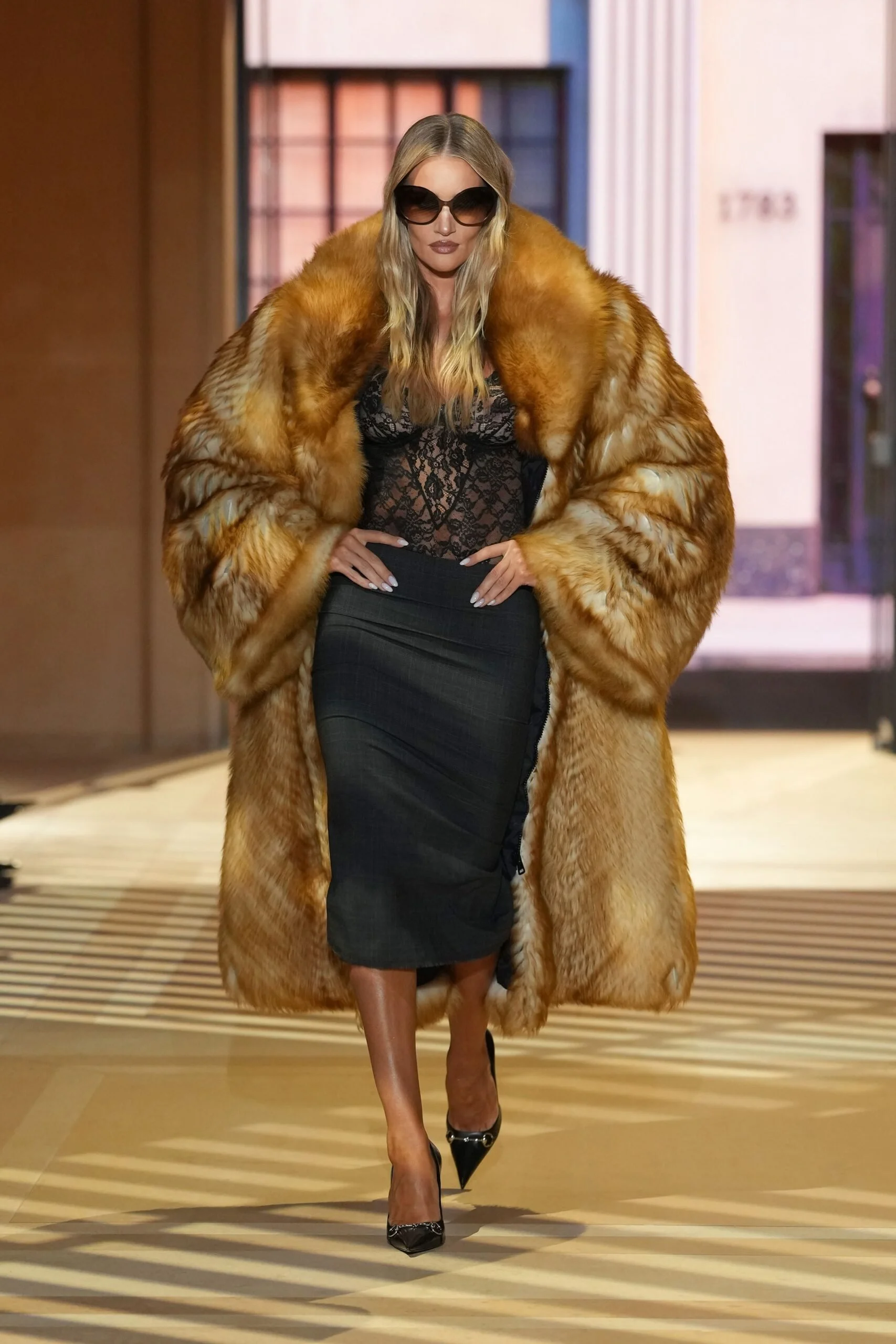 gucci-spring-2027-ready-to-wear-look-38-scaled.jpg