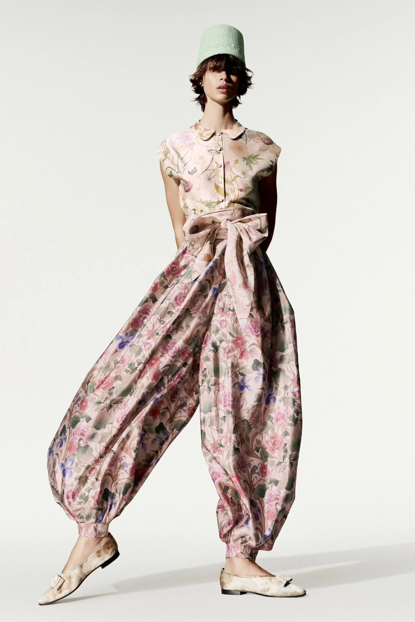 loro-piana-spring-2027-ready-to-wear-look-06-scaled.jpg