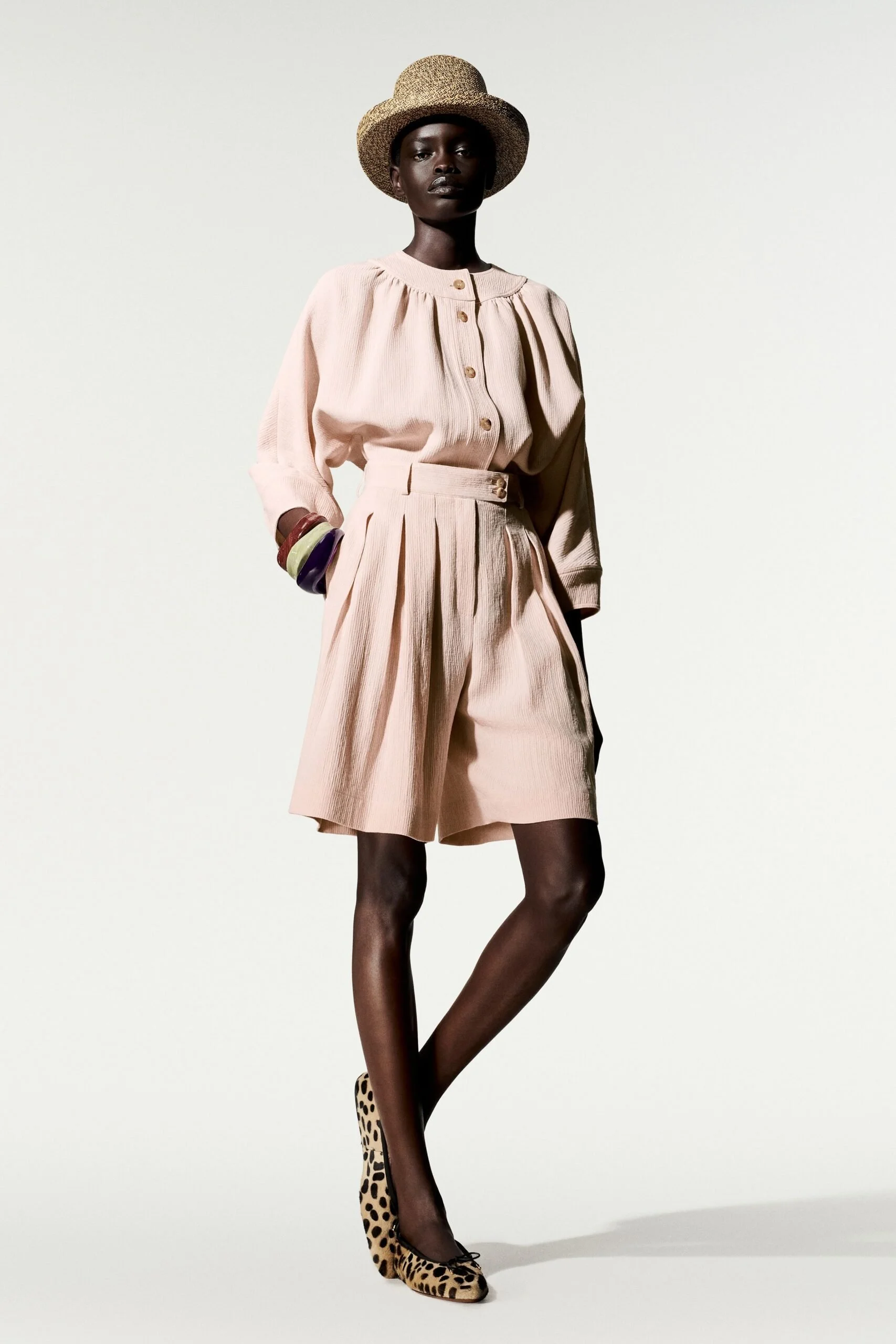 loro-piana-spring-2027-ready-to-wear-look-10-scaled.jpg