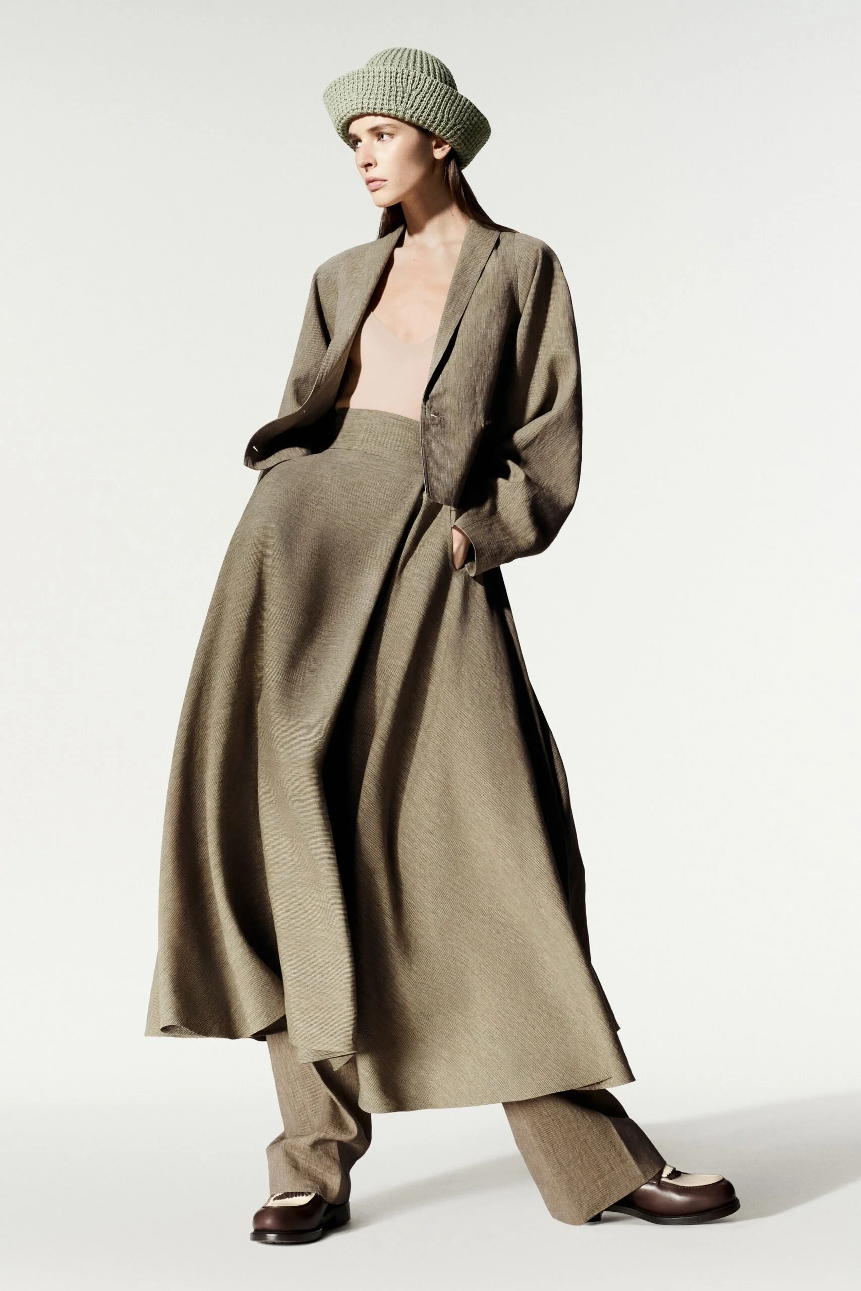 loro-piana-spring-2027-ready-to-wear-look-12-scaled.jpg