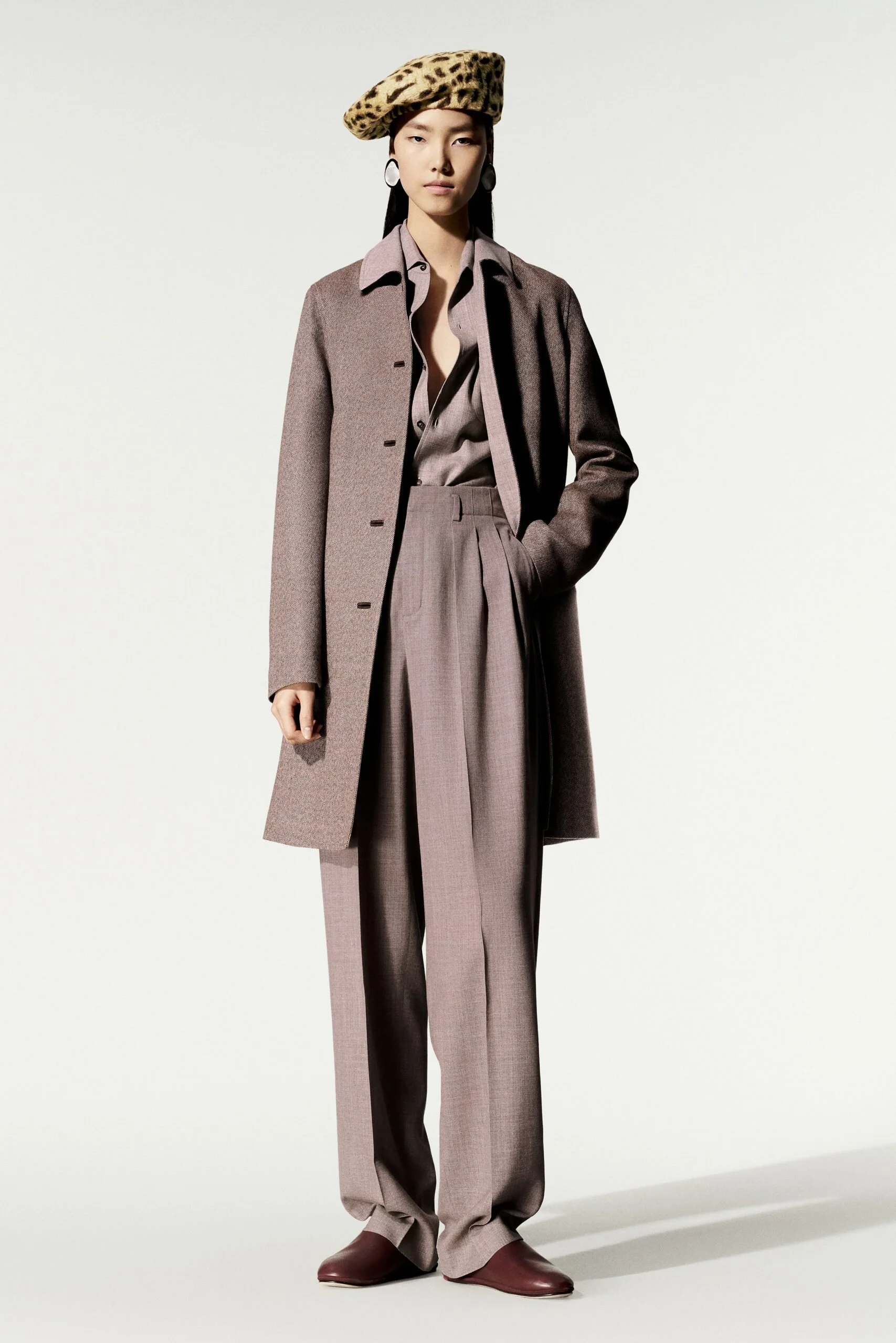 loro-piana-spring-2027-ready-to-wear-look-16-scaled.jpg