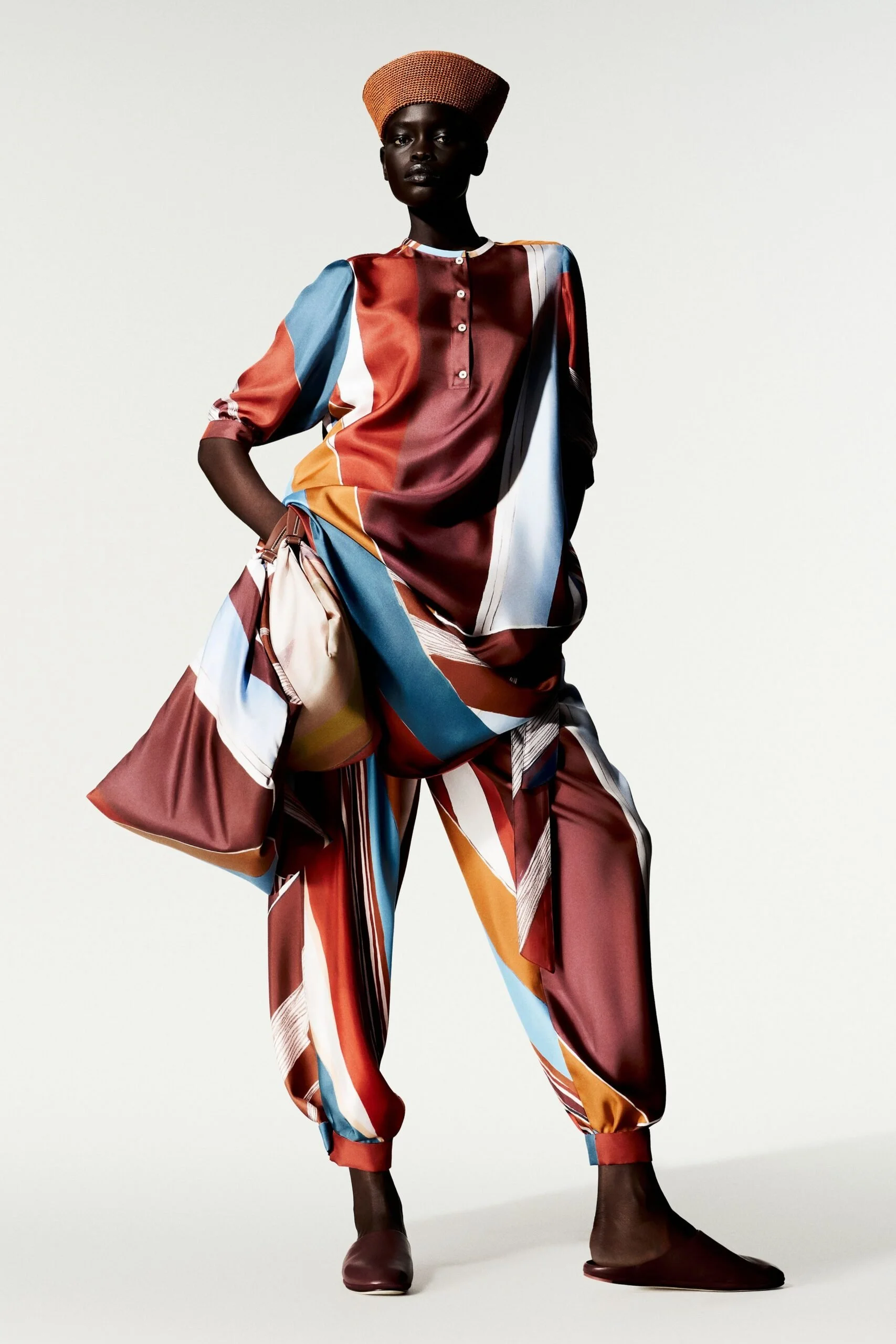 loro-piana-spring-2027-ready-to-wear-look-21-scaled.jpg