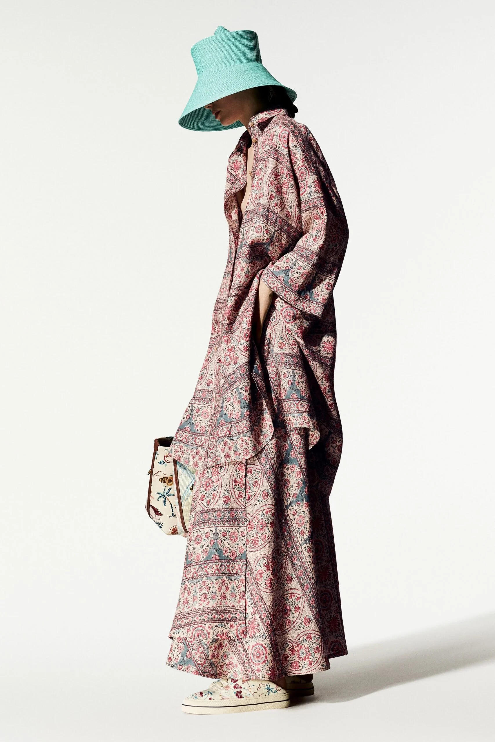 loro-piana-spring-2027-ready-to-wear-look-34-scaled.jpg