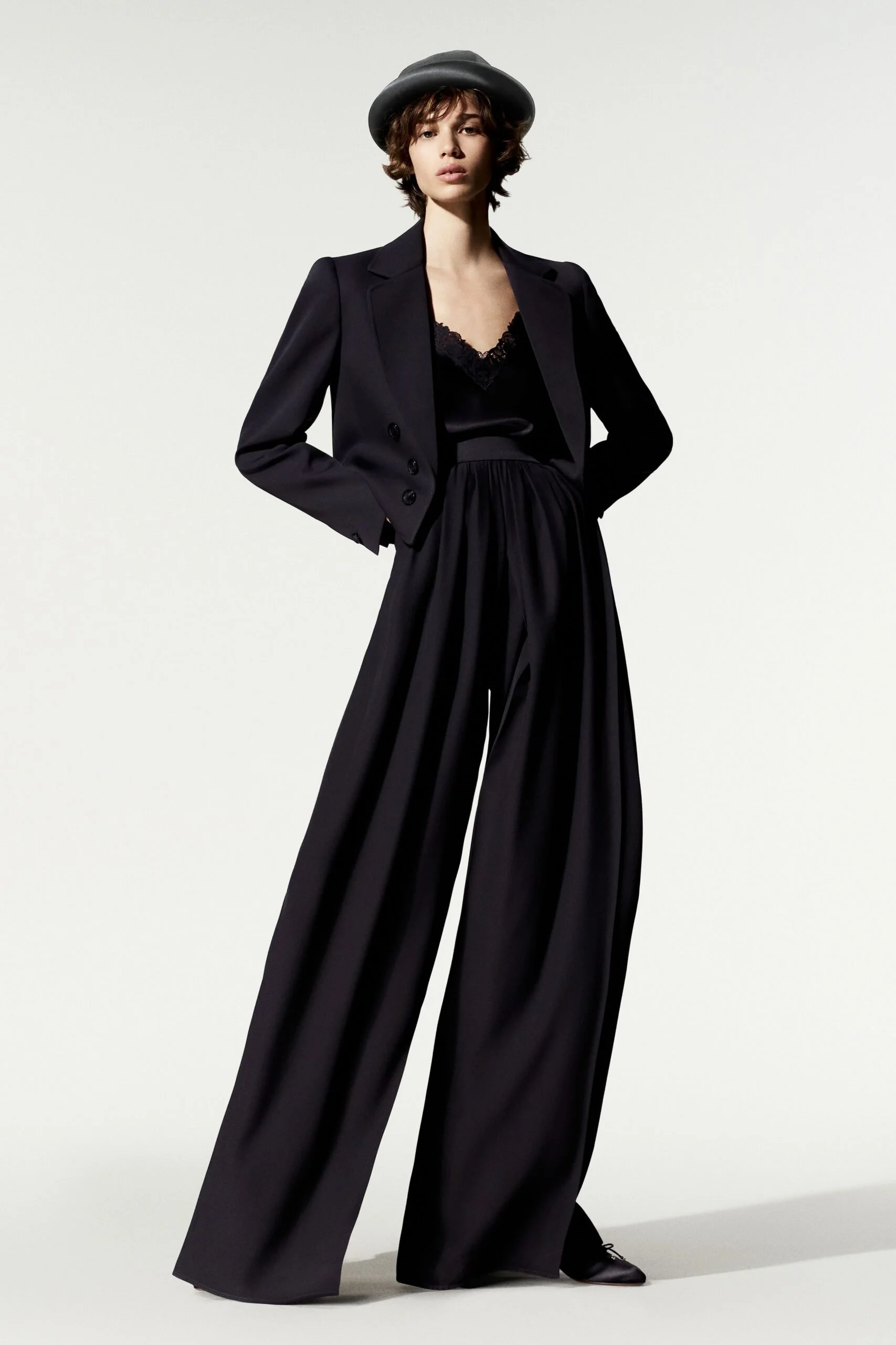 loro-piana-spring-2027-ready-to-wear-look-39-scaled.jpg