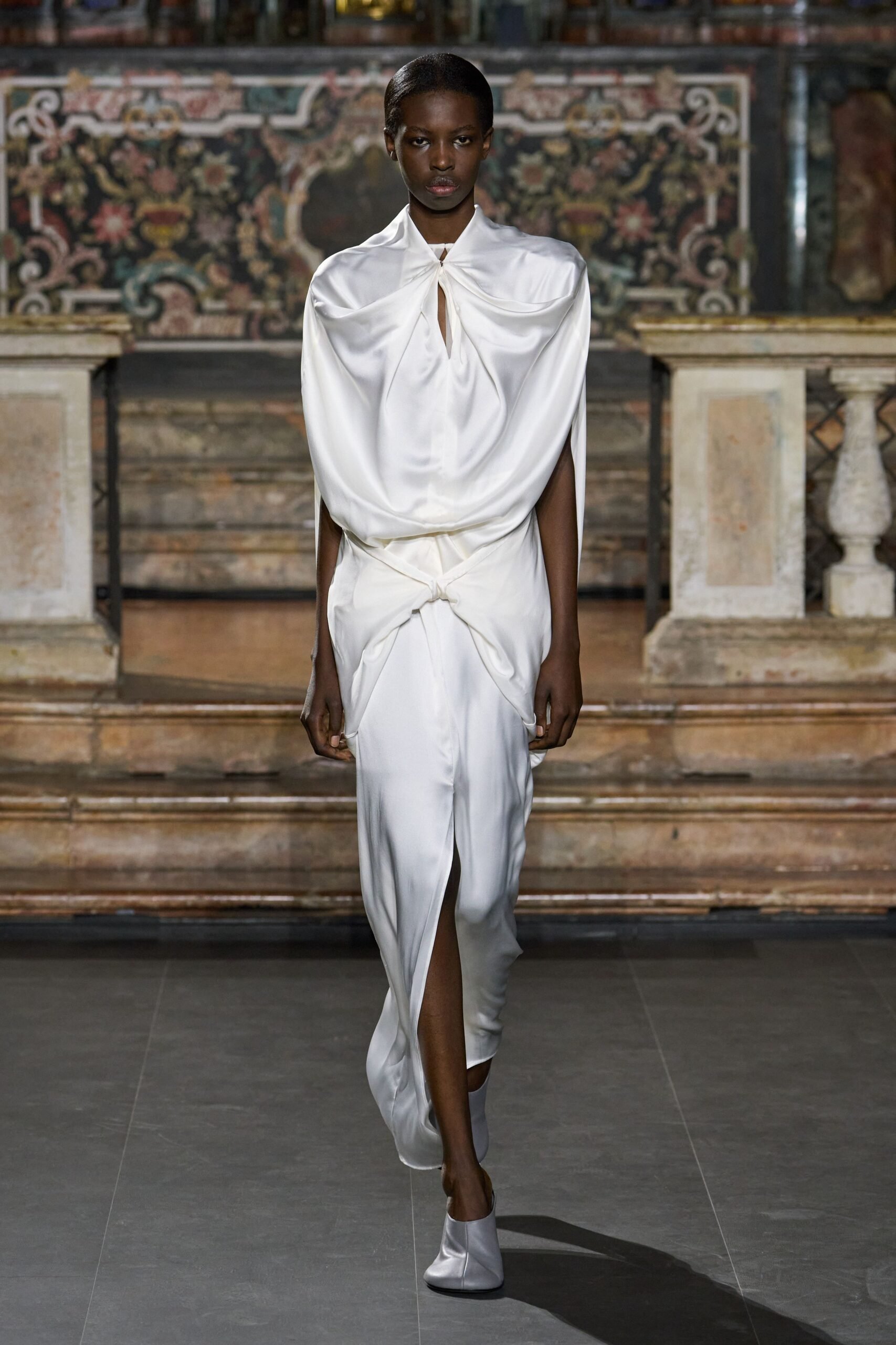 institution-by-galib-gassanoff-spring-2027-ready-to-wear-look-28-scaled.jpg