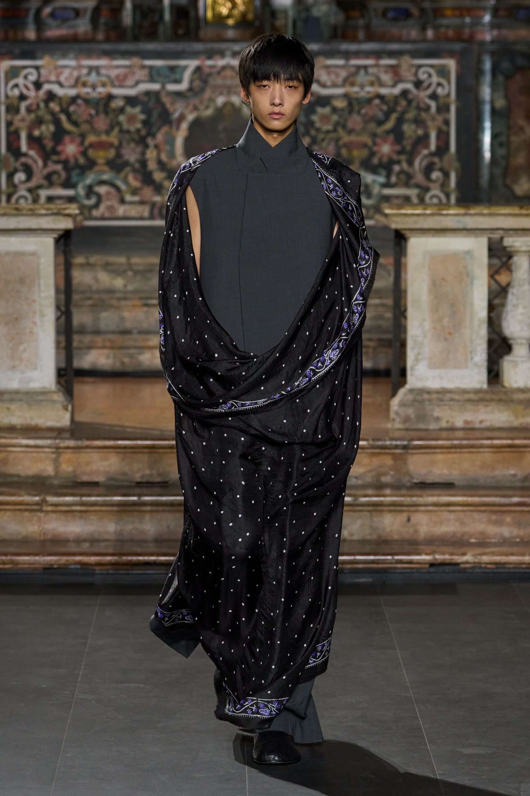 institution-by-galib-gassanoff-spring-2027-ready-to-wear-look-23-scaled.jpg