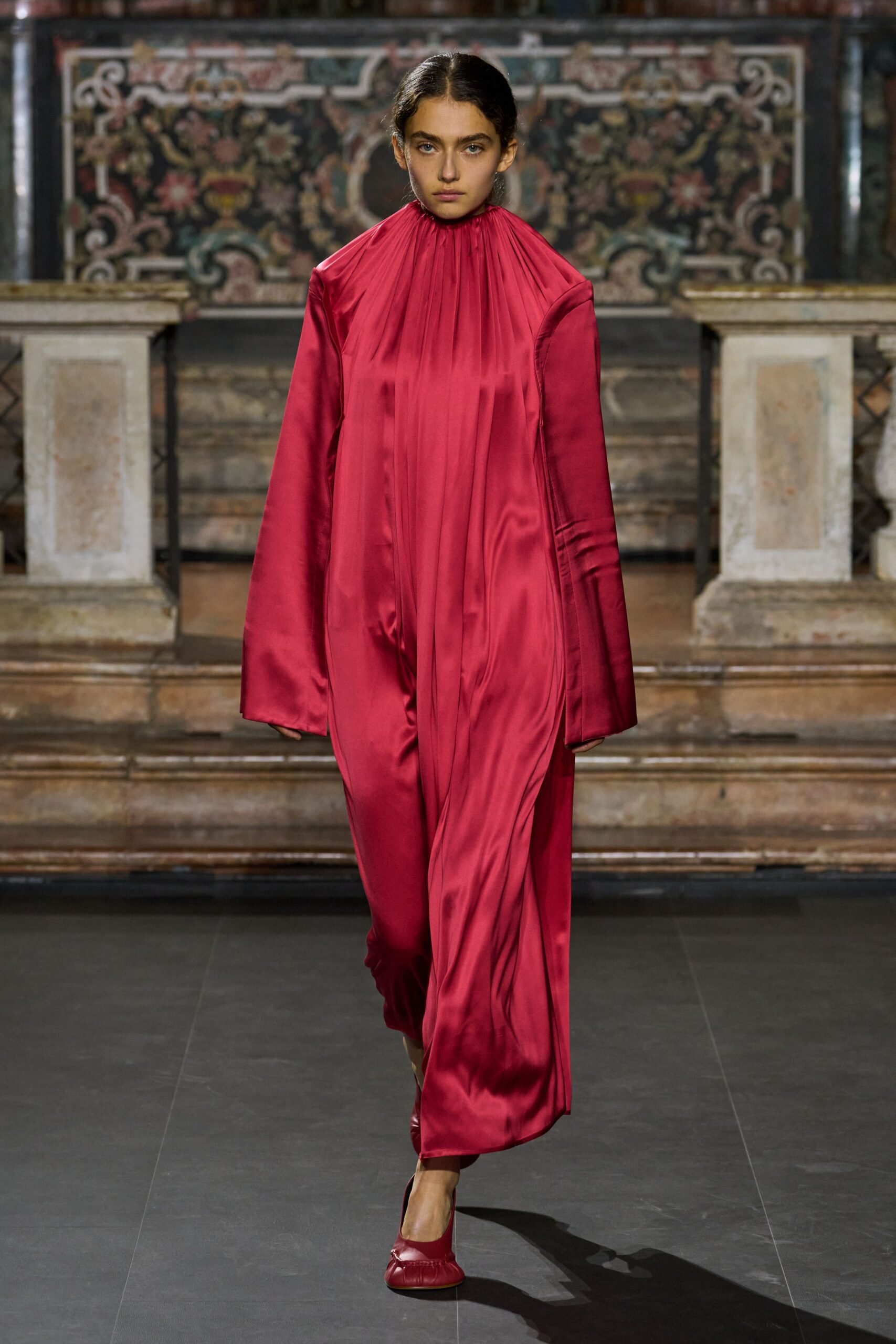 institution-by-galib-gassanoff-spring-2027-ready-to-wear-look-15-scaled.jpg