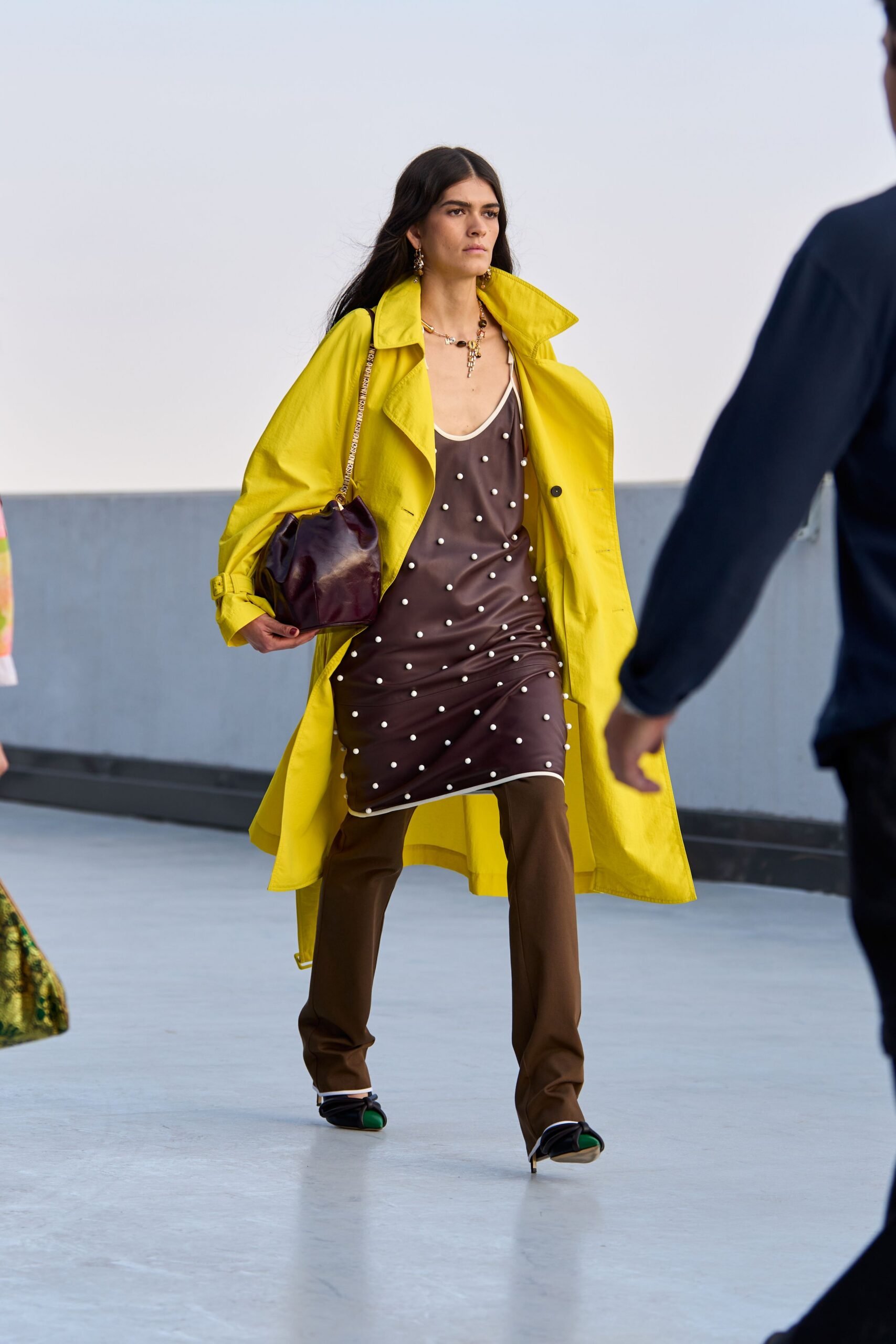 moschino-spring-2027-ready-to-wear-look-04-scaled.jpg