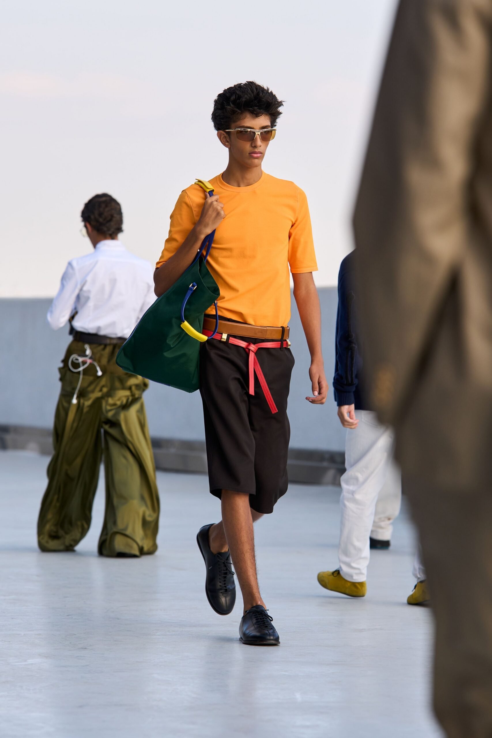 moschino-spring-2027-ready-to-wear-look-06-scaled.jpg