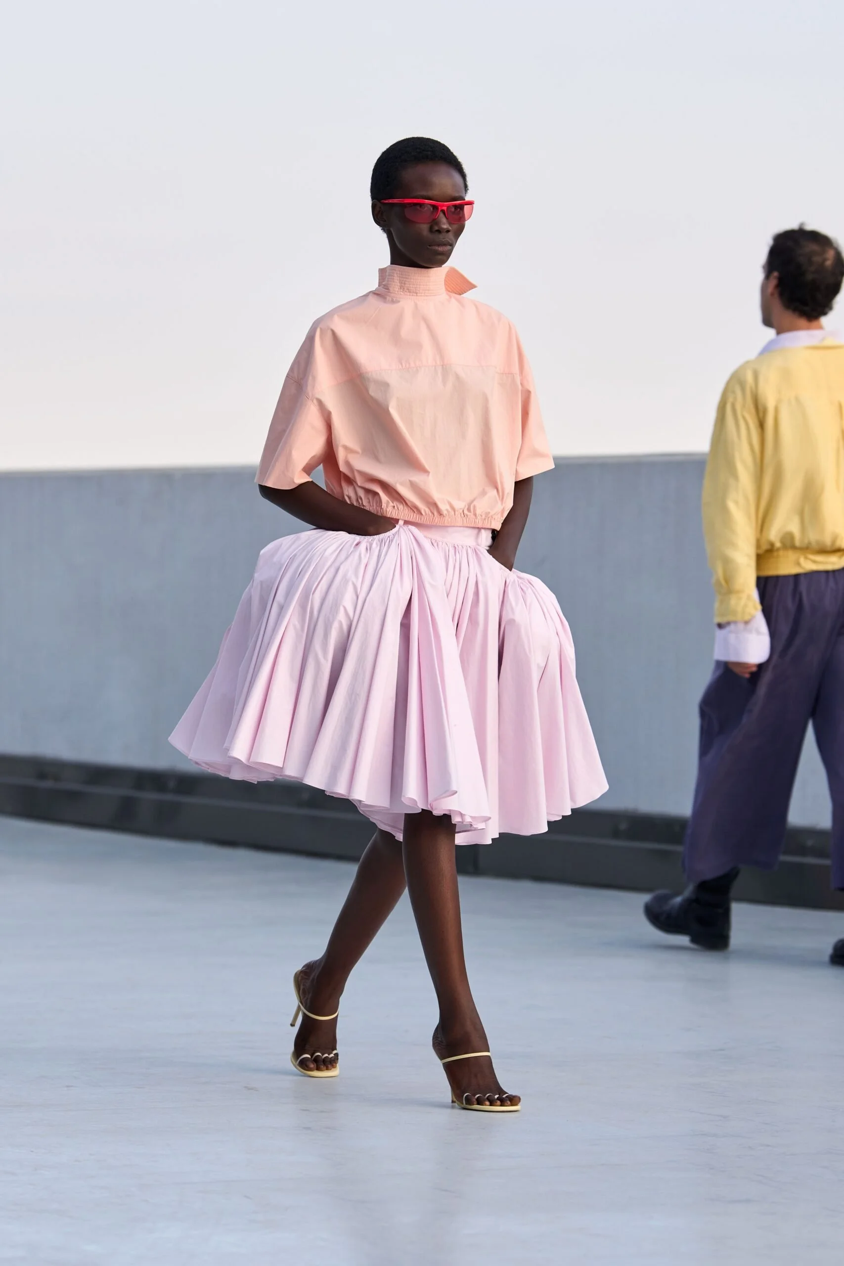 moschino-spring-2027-ready-to-wear-look-11-scaled.jpg