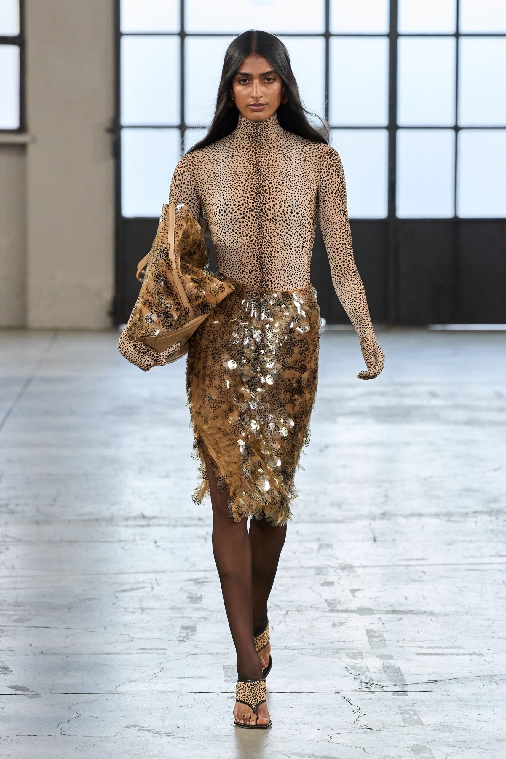 elisabetta-franchi-spring-2027-ready-to-wear-look-06-scaled.jpg