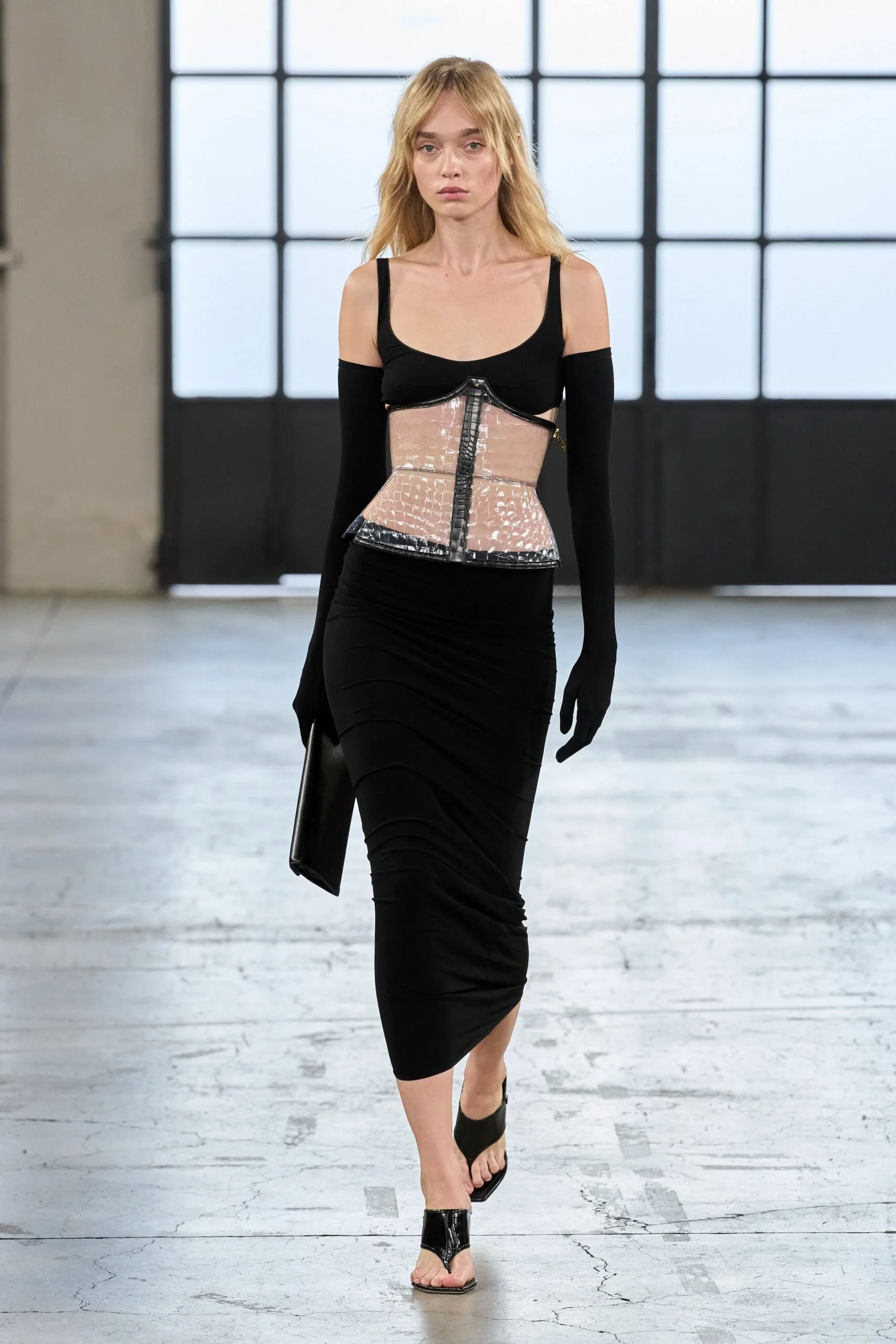 elisabetta-franchi-spring-2027-ready-to-wear-look-14-scaled.jpg