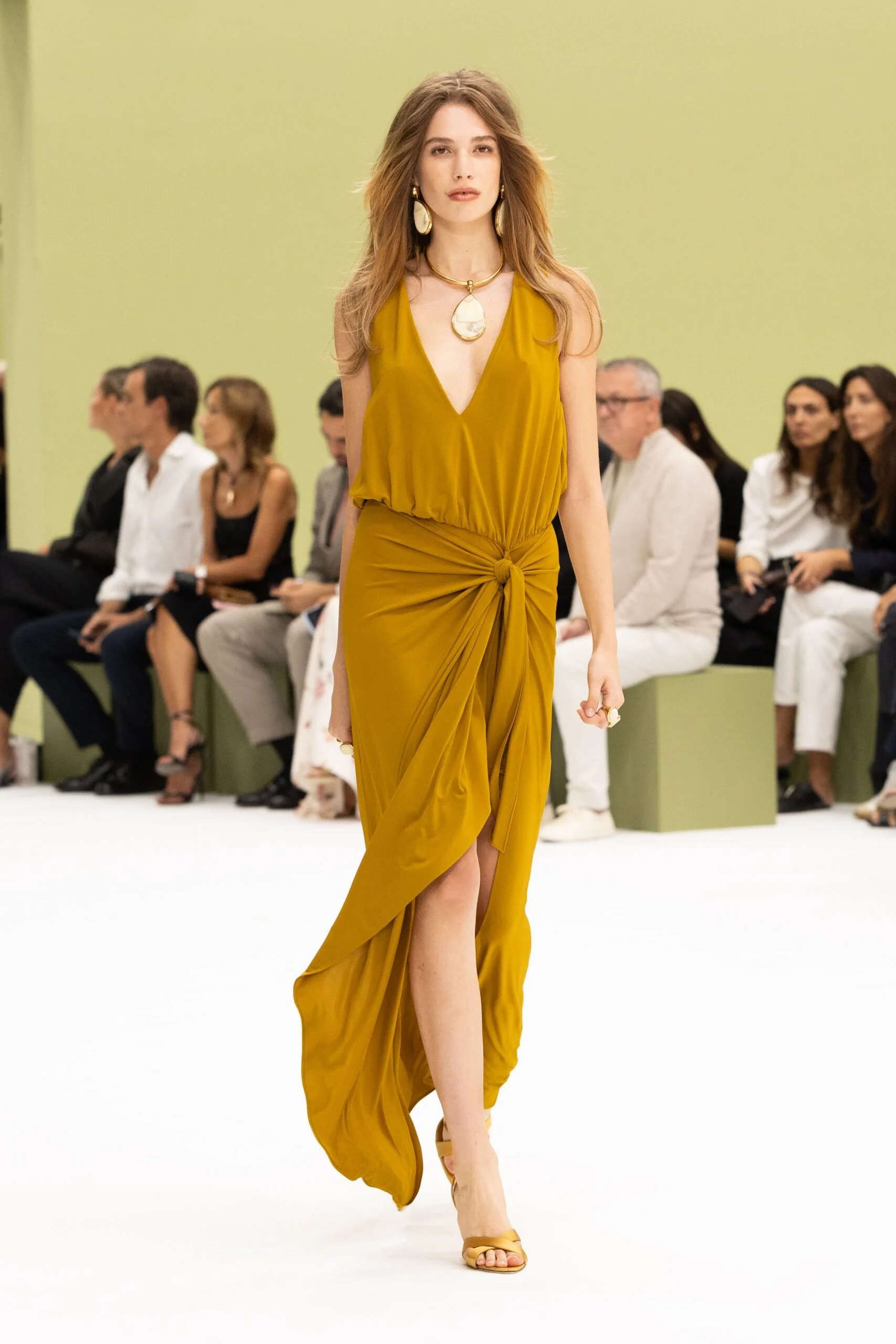 luisa-spagnoli-spring-2027-ready-to-wear-look-20-scaled.jpg
