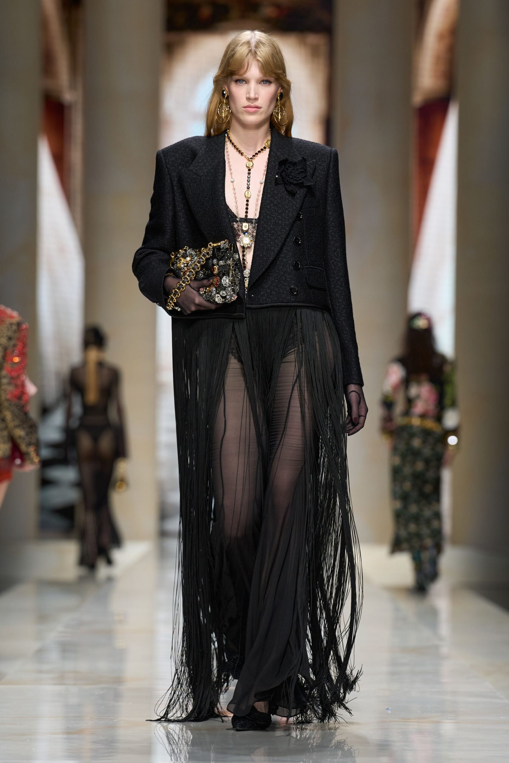 dolce-gabbana-spring-2027-ready-to-wear-look-58-scaled.jpg