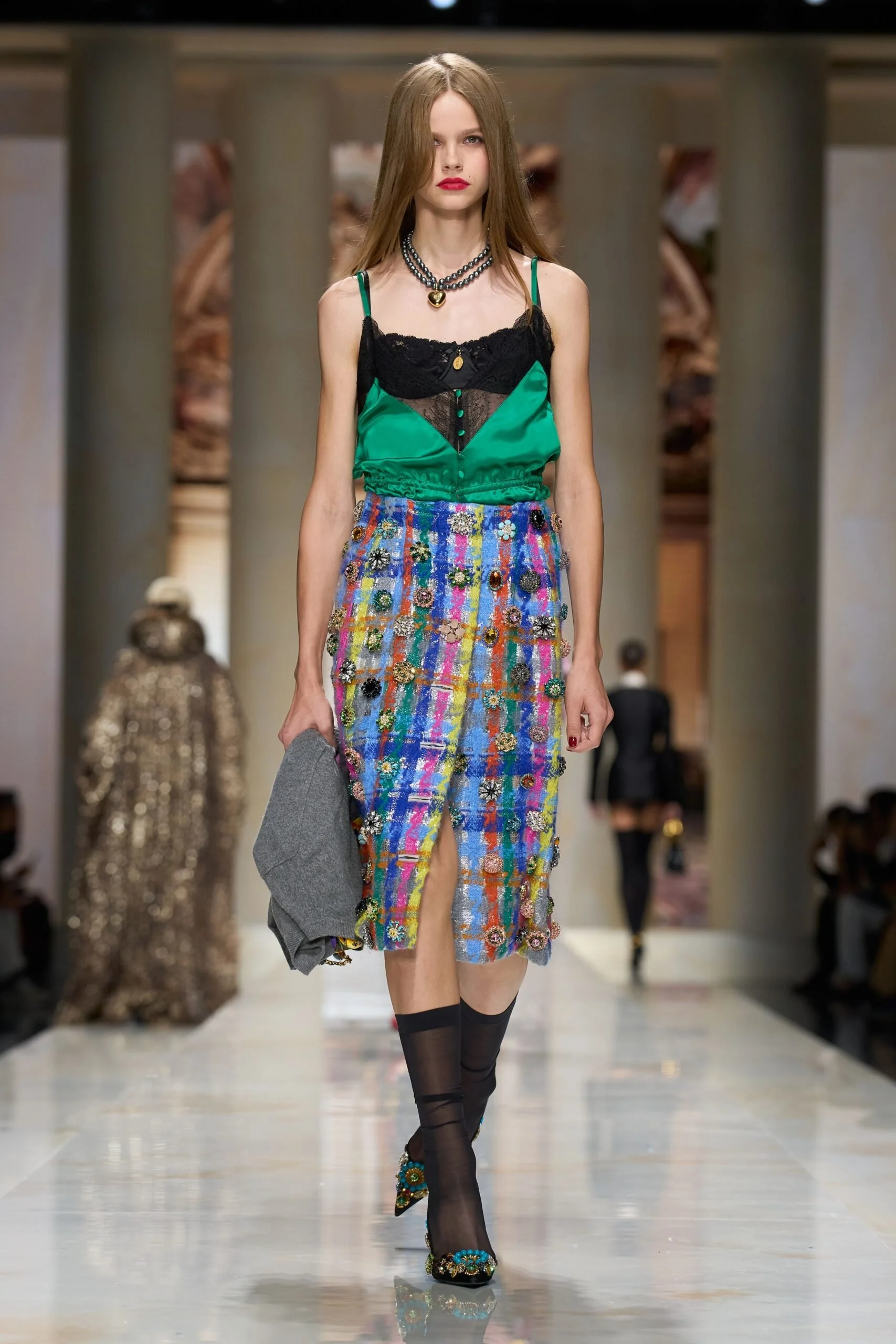 dolce-gabbana-spring-2027-ready-to-wear-look-62-scaled.jpg