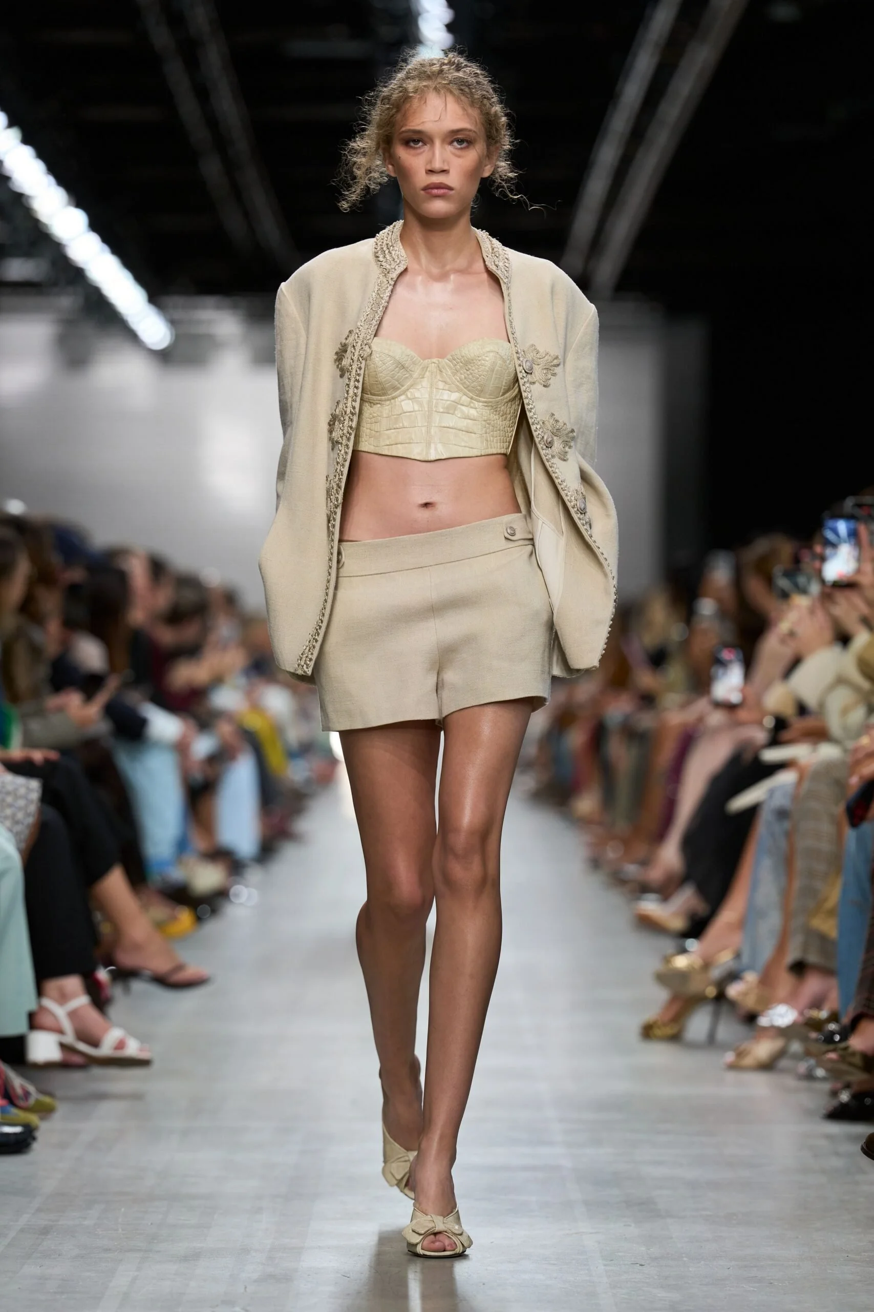 ermanno-scervino-spring-2027-ready-to-wear-look-13-scaled.jpg