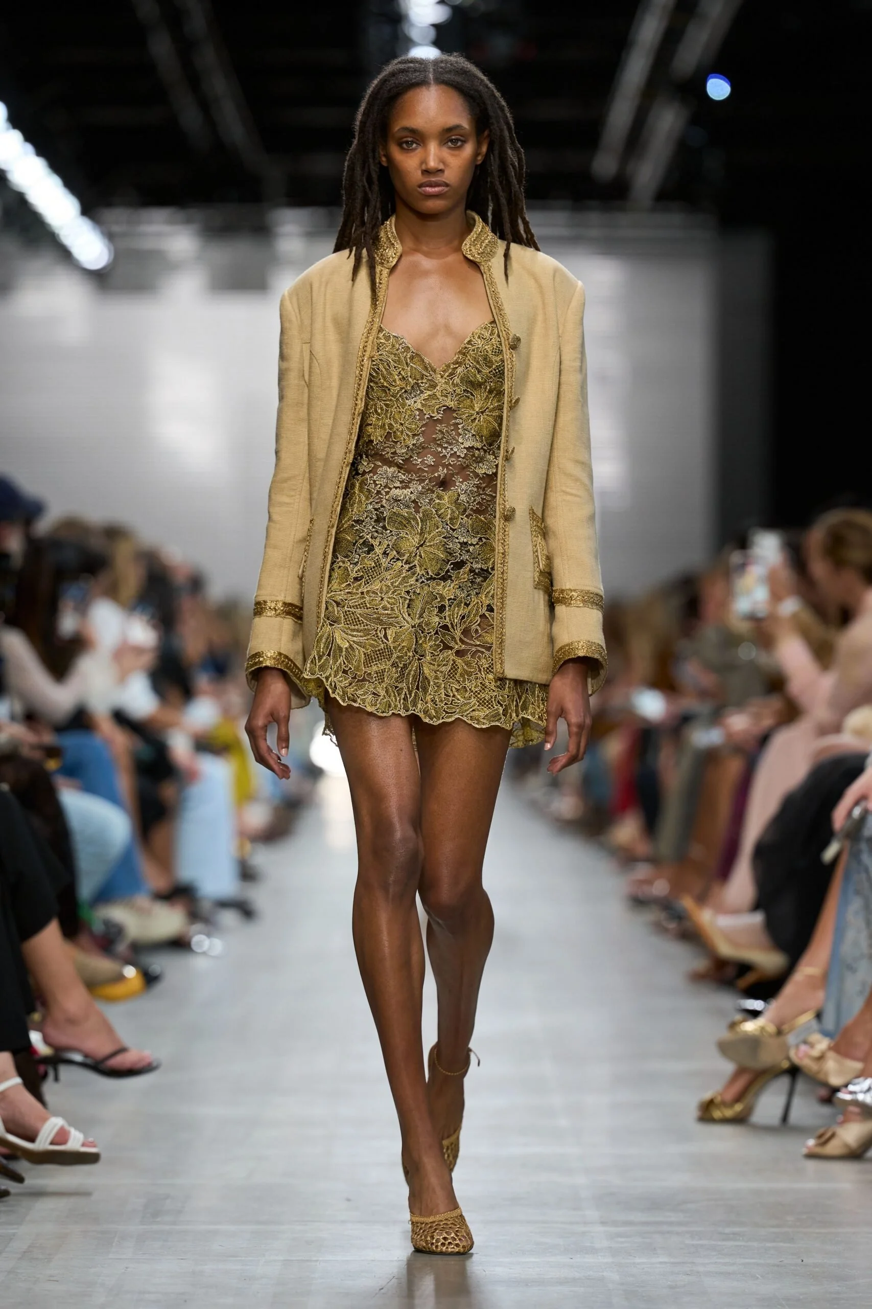 ermanno-scervino-spring-2027-ready-to-wear-look-19-scaled.jpg