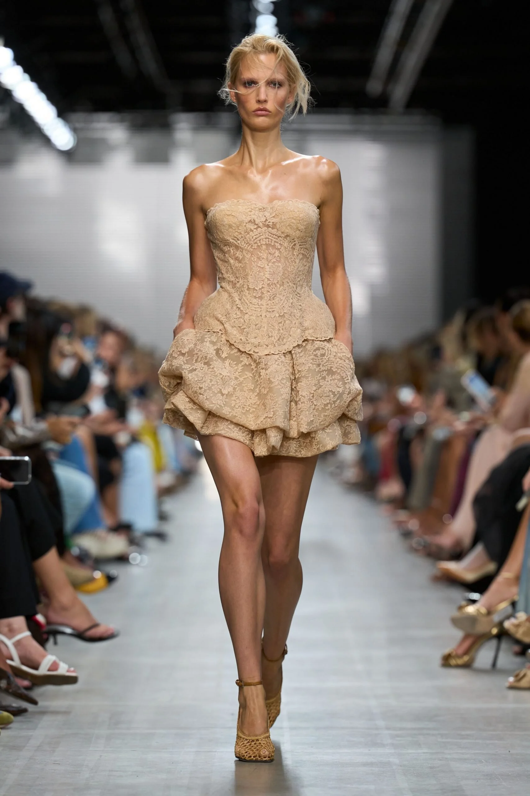 ermanno-scervino-spring-2027-ready-to-wear-look-20-scaled.jpg