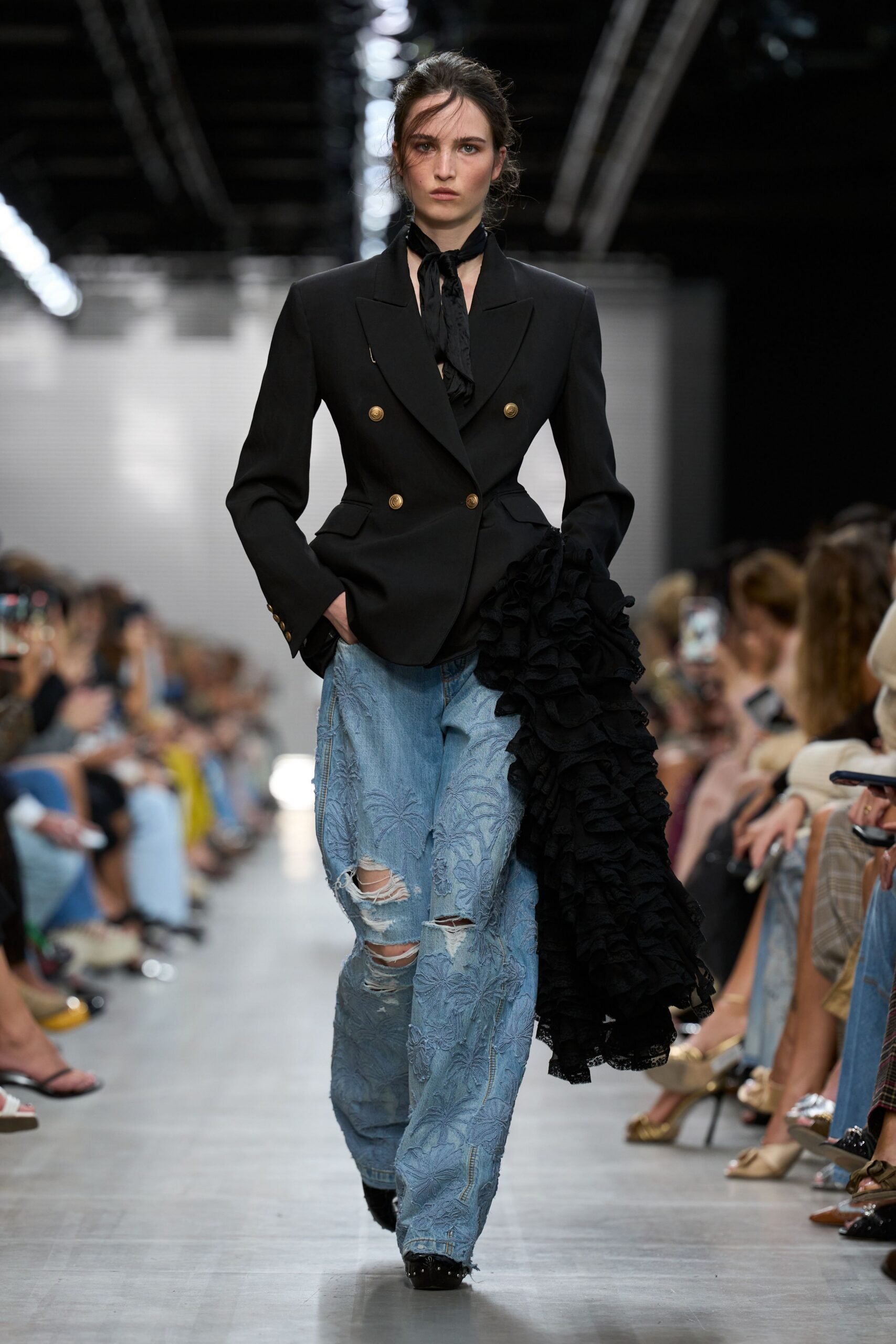 ermanno-scervino-spring-2027-ready-to-wear-look-25-scaled.jpg