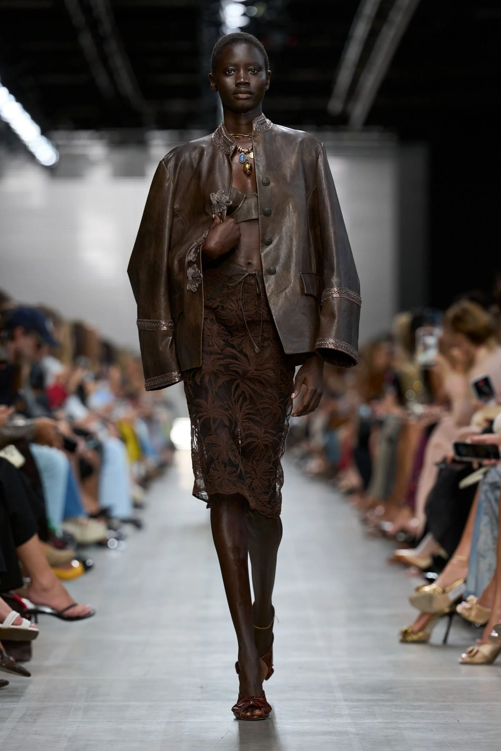 ermanno-scervino-spring-2027-ready-to-wear-look-30-scaled.jpg