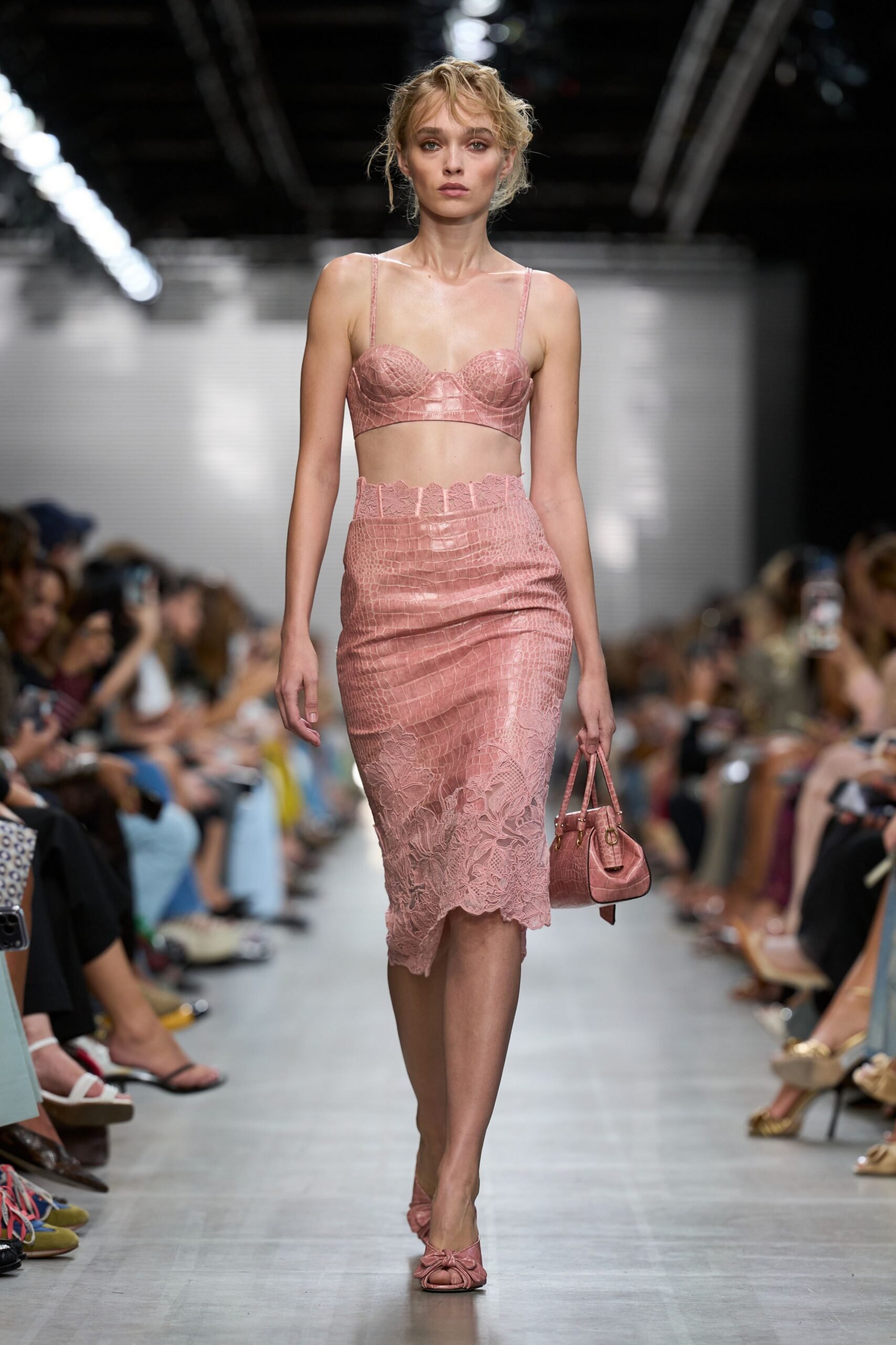 ermanno-scervino-spring-2027-ready-to-wear-look-36-scaled.jpg