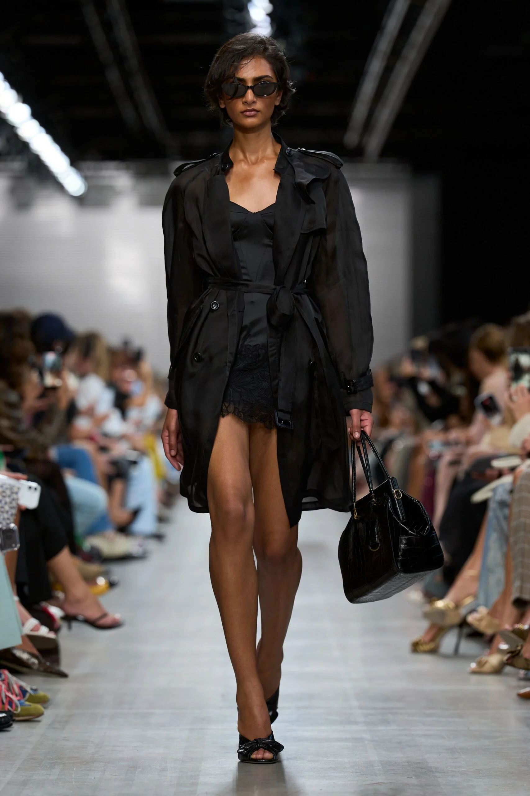 ermanno-scervino-spring-2027-ready-to-wear-look-39-scaled.jpg